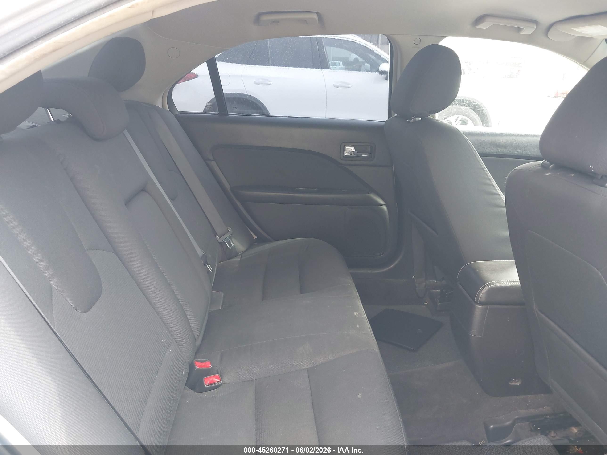 2011 Ford Fusion Se Silver vin: 3FAHP0HA0BR310587