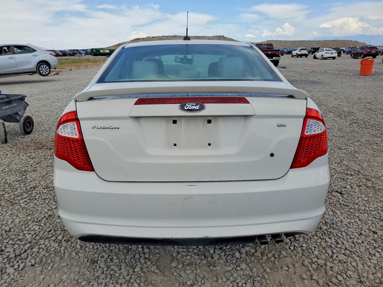 2011 Ford Fusion Se Белый vin: 3FAHP0HA0BR342732