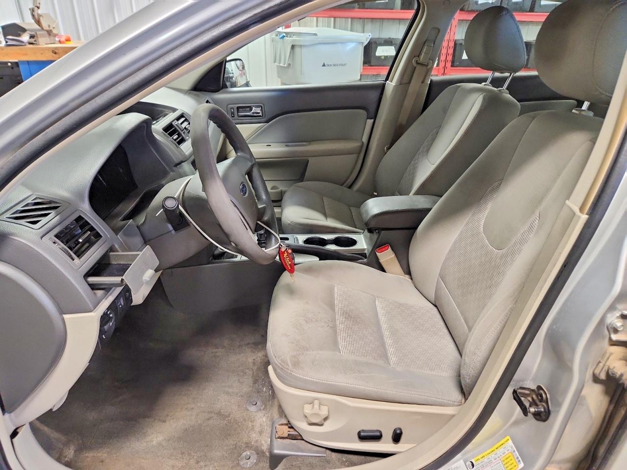 2012 Ford Fusion Se Silver vin: 3FAHP0HA0CR152091
