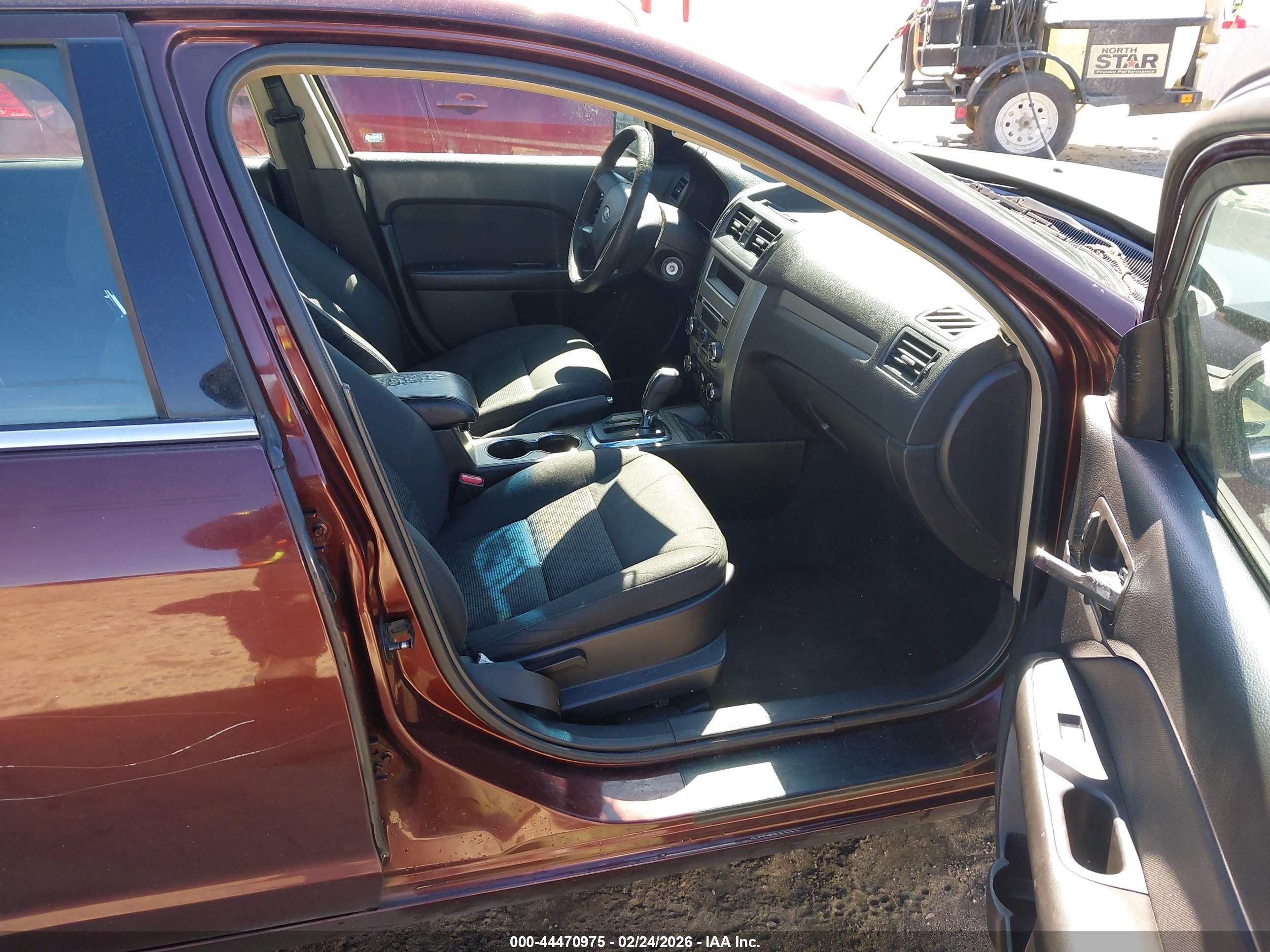 2012 Ford Fusion Se Burgundy vin: 3FAHP0HA0CR167514