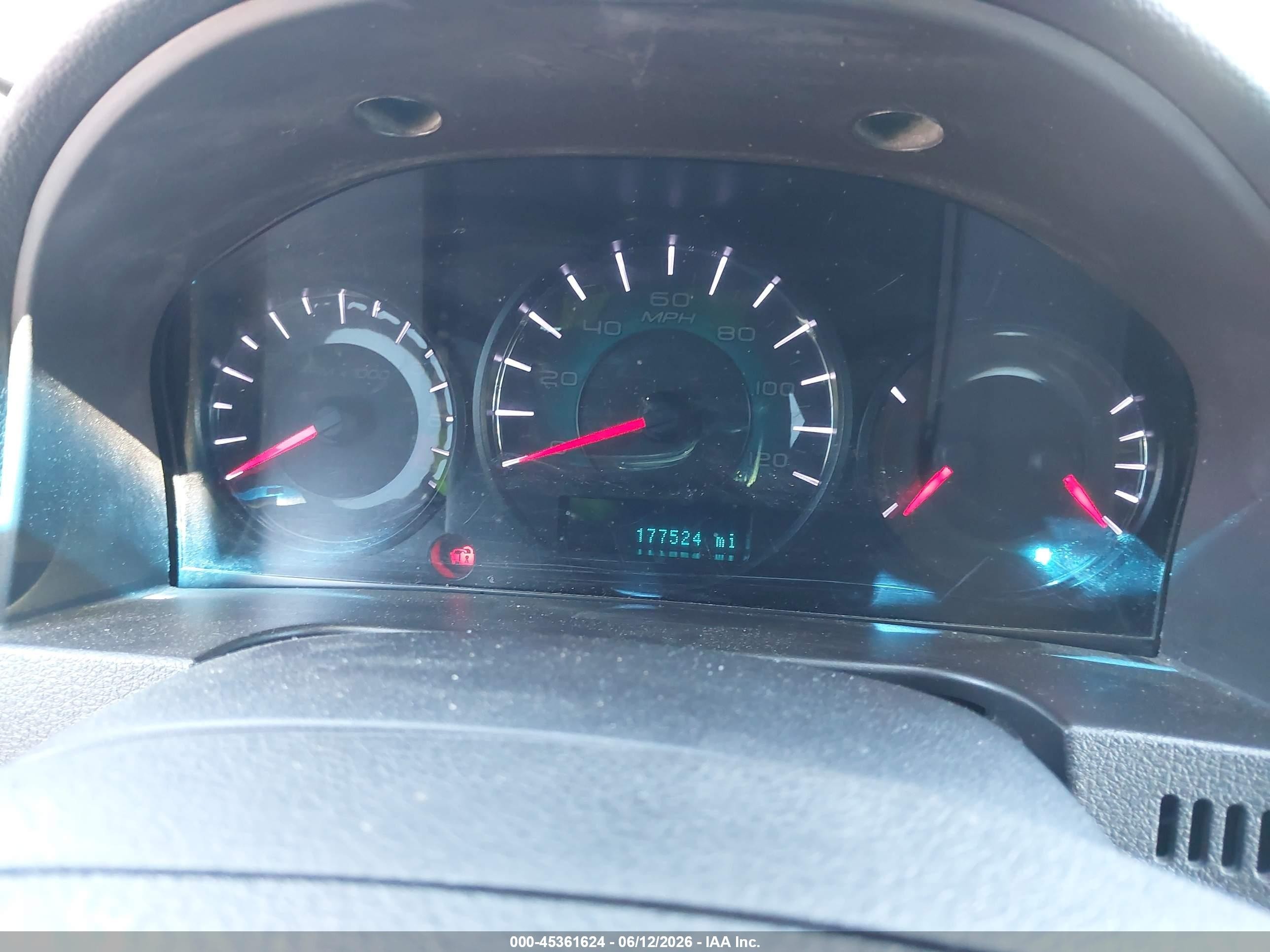 2012 Ford Fusion Se Серебряный vin: 3FAHP0HA0CR180182