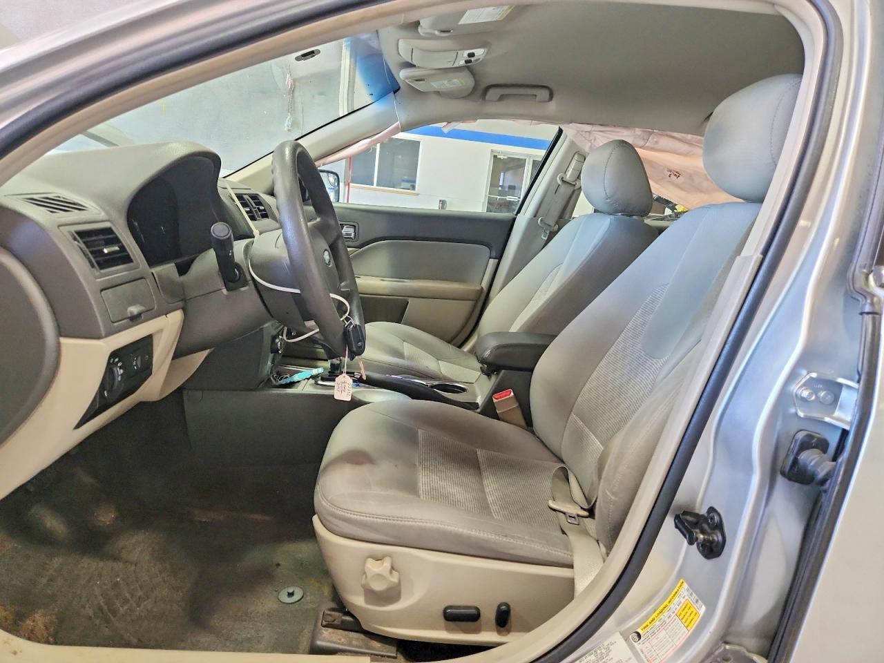 2012 Ford Fusion Se Silver vin: 3FAHP0HA0CR190467