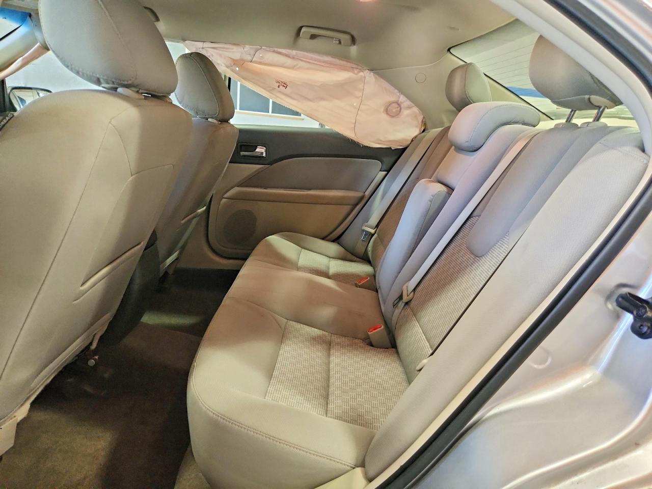 2012 Ford Fusion Se Silver vin: 3FAHP0HA0CR190467
