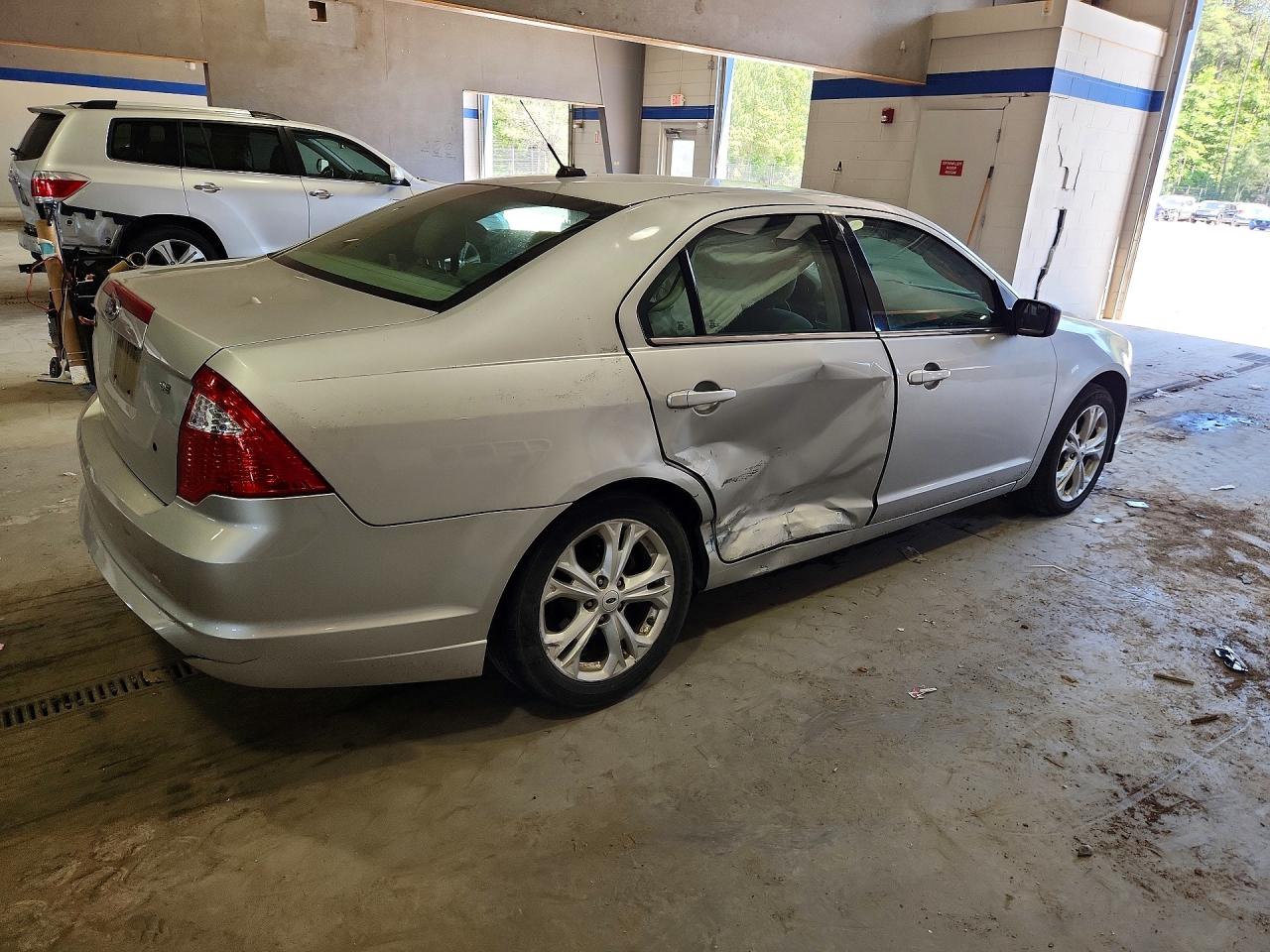 2012 Ford Fusion Se Silver vin: 3FAHP0HA0CR190467