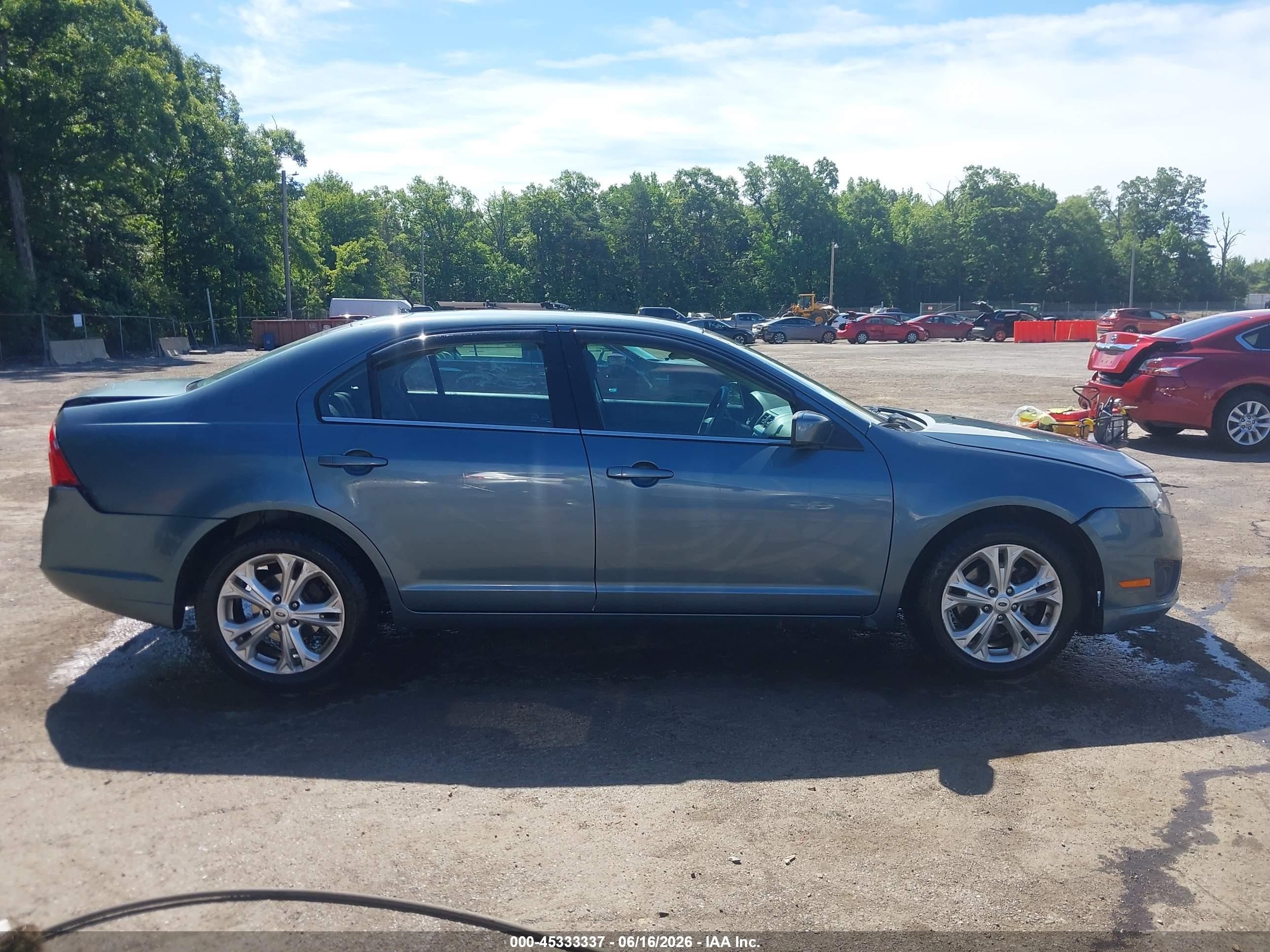 2012 Ford Fusion Se Light Blue vin: 3FAHP0HA0CR405071