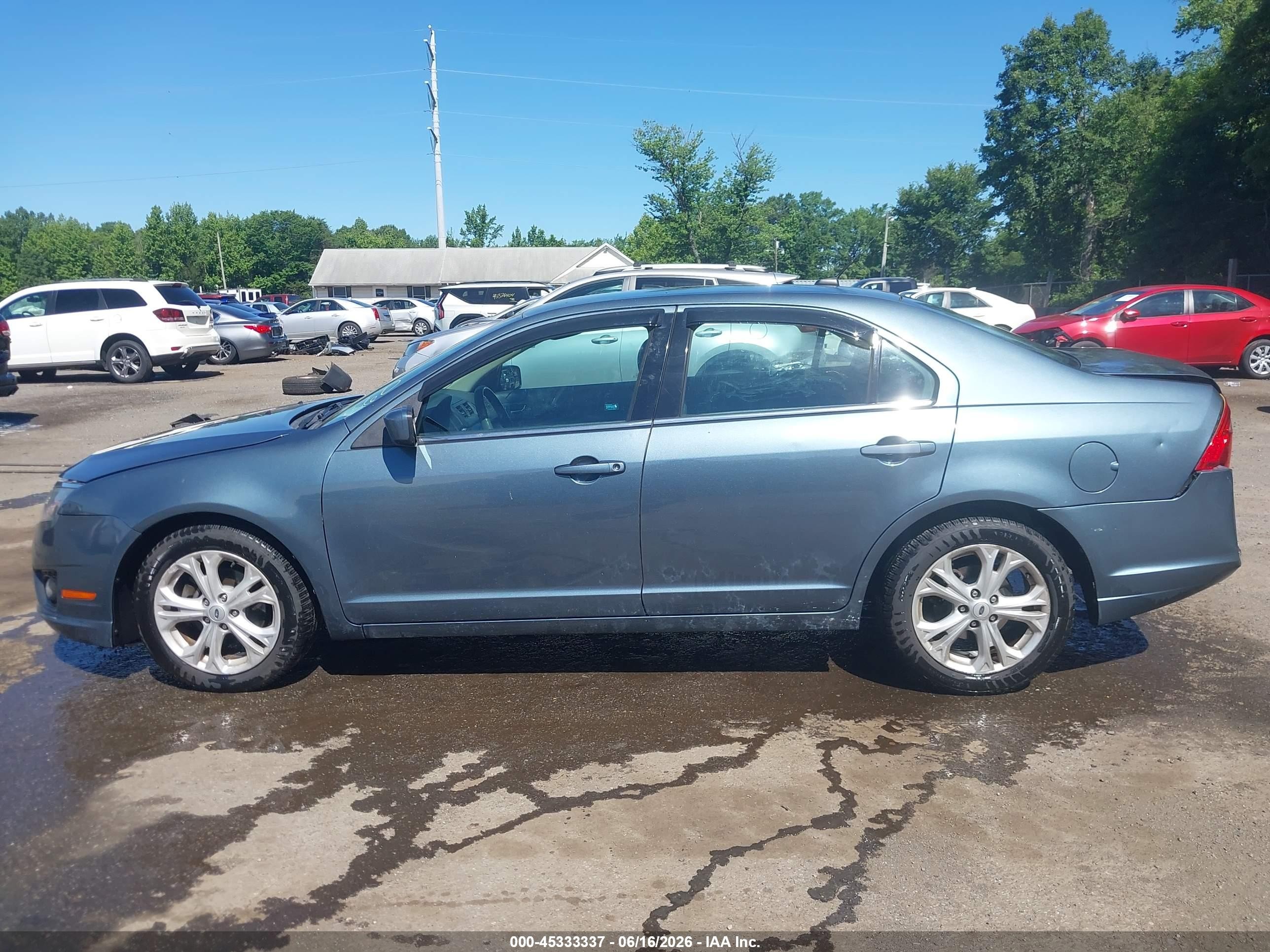 2012 Ford Fusion Se Light Blue vin: 3FAHP0HA0CR405071