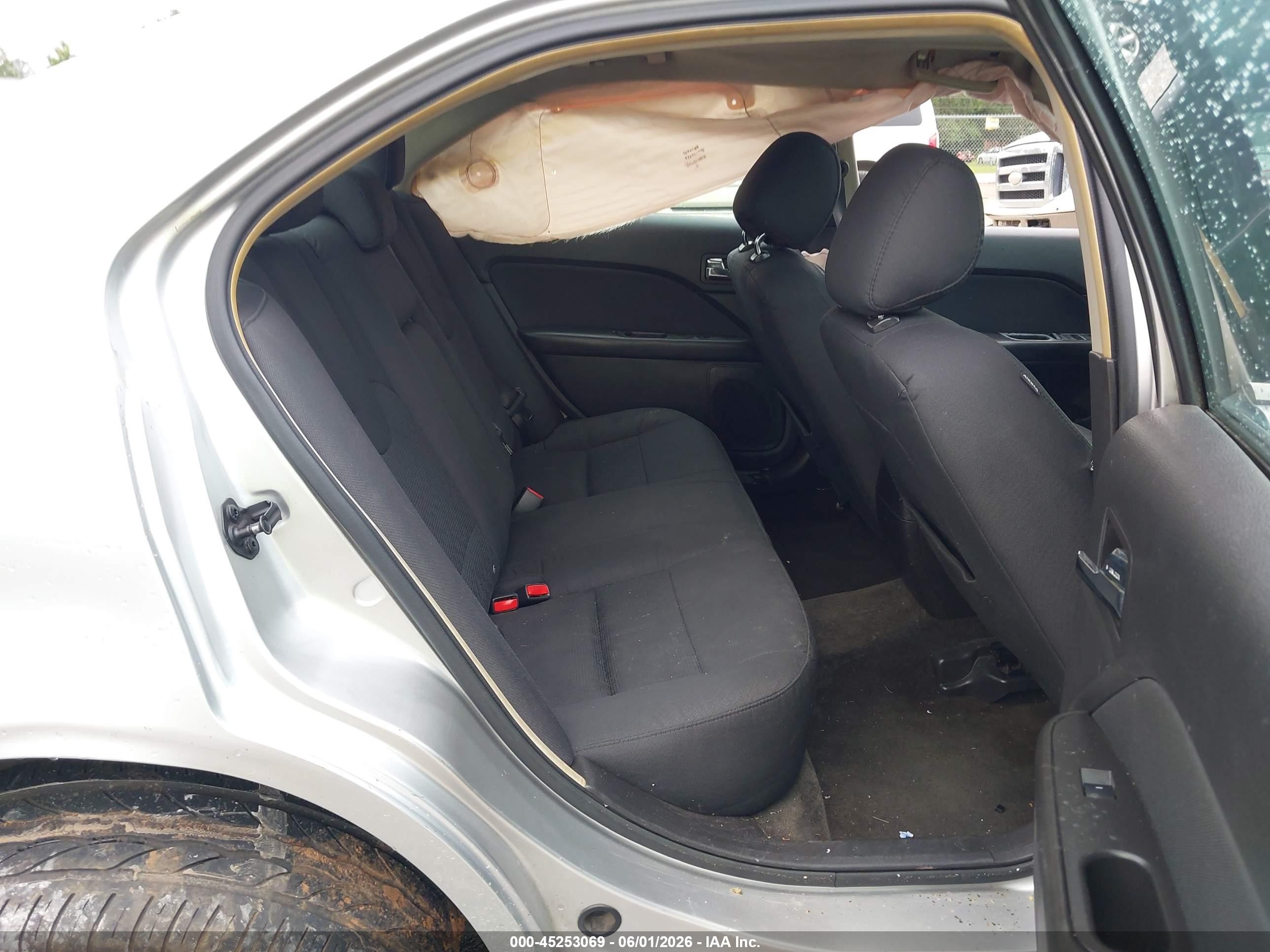 2012 Ford Fusion Se Серебряный vin: 3FAHP0HA0CR408746