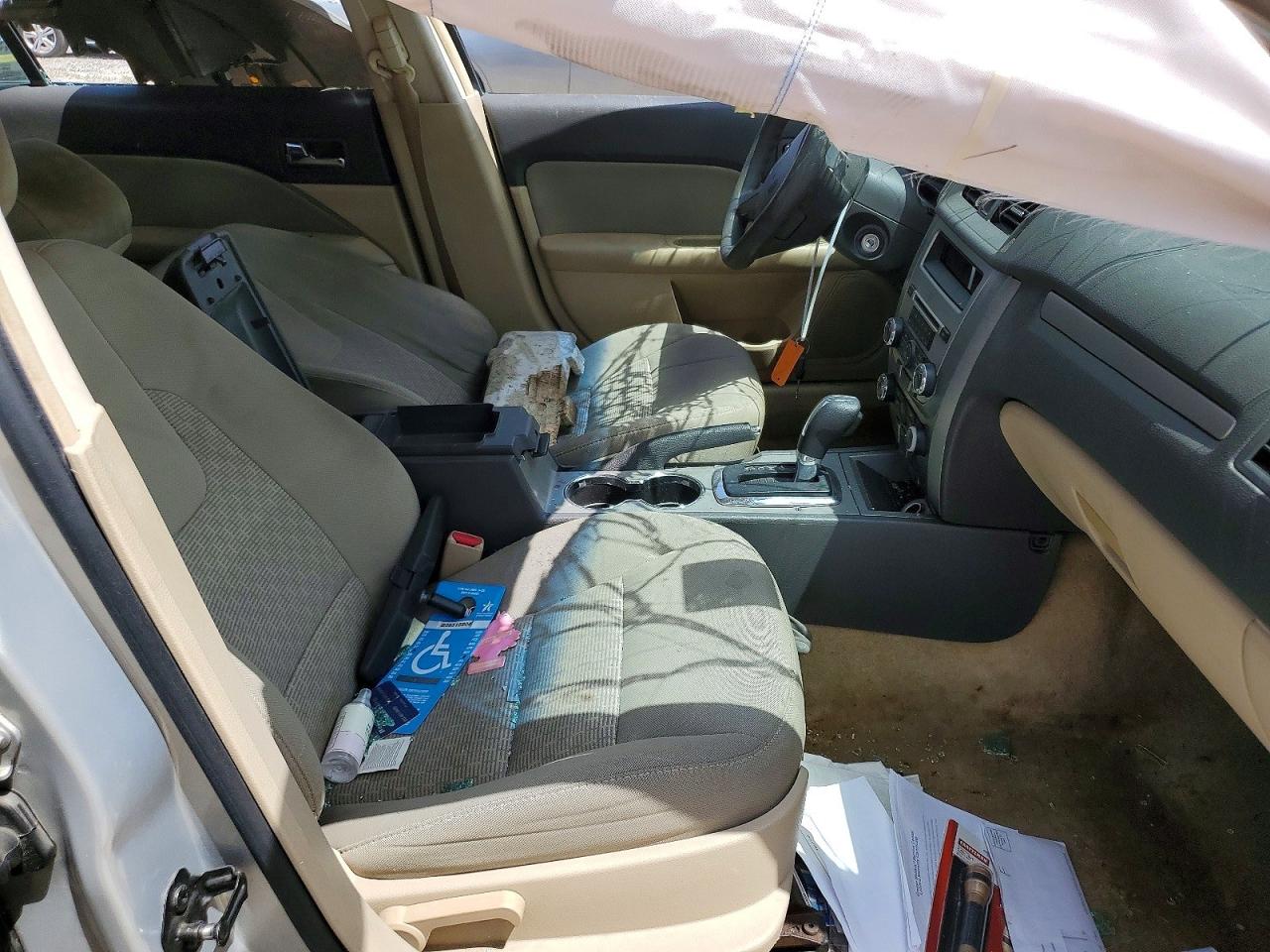2010 Ford Fusion Se Бежевый vin: 3FAHP0HA1AR345993