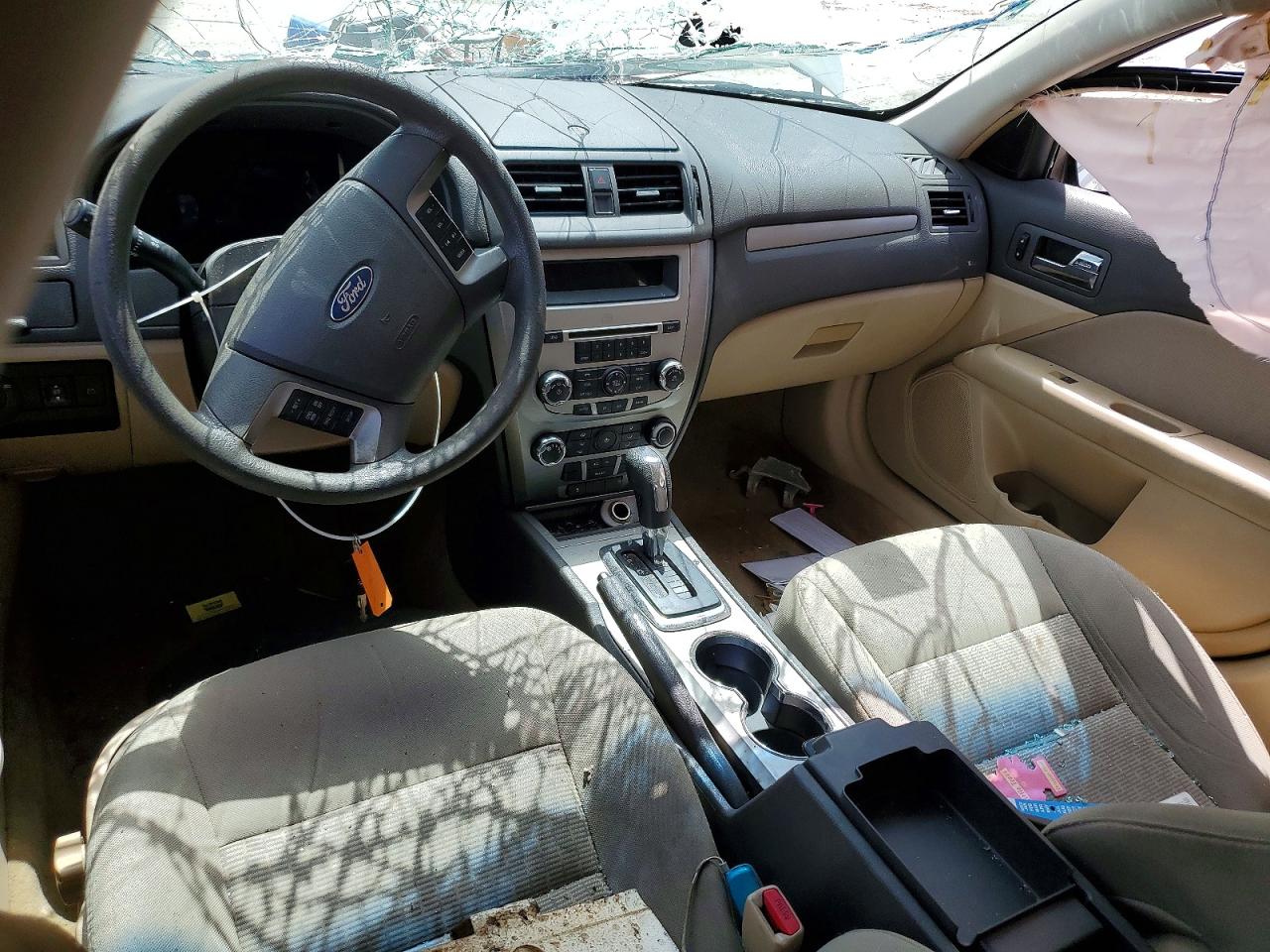 2010 Ford Fusion Se Бежевый vin: 3FAHP0HA1AR345993