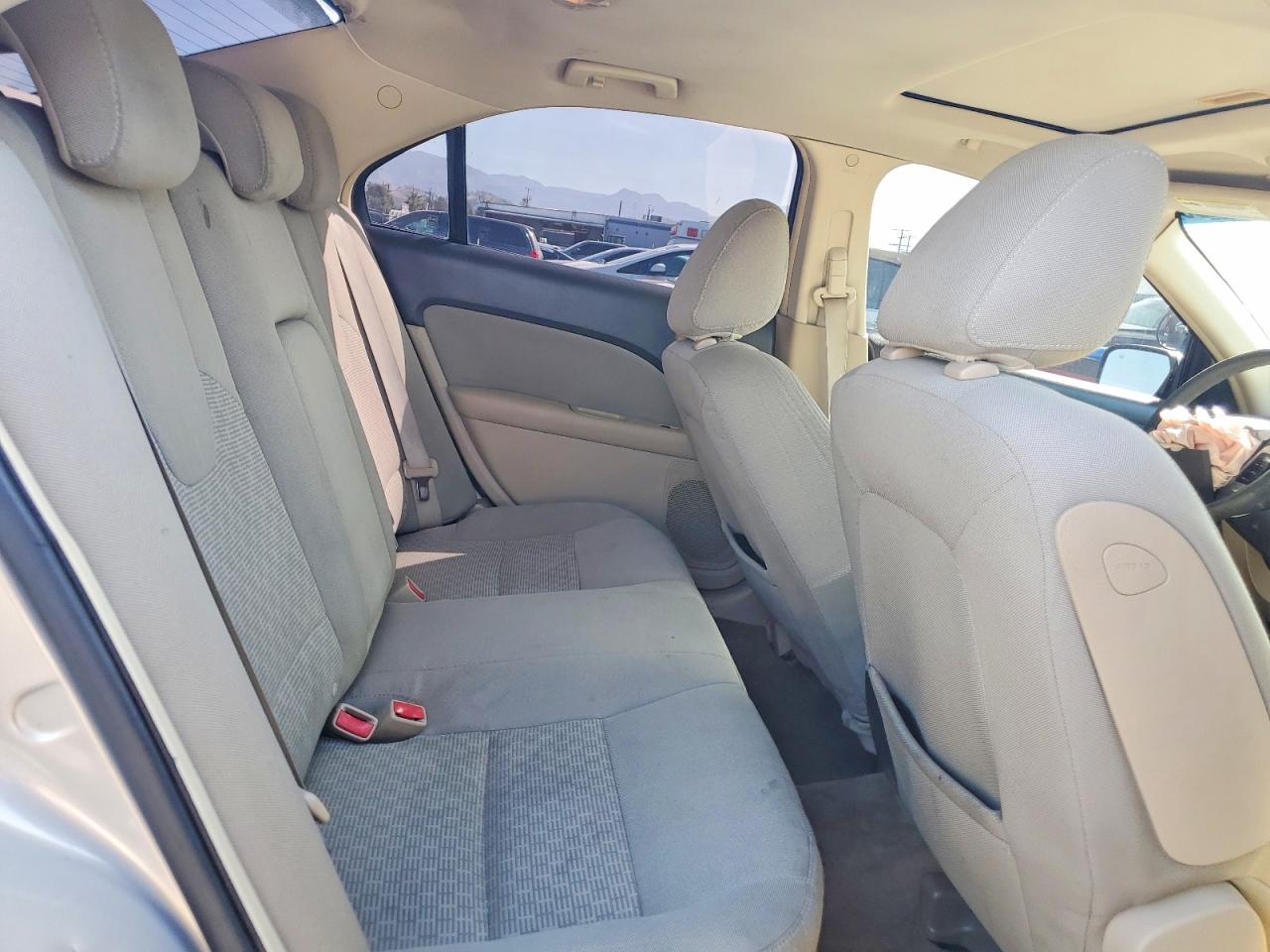 2010 Ford Fusion Silver vin: 3FAHP0HA1AR382817