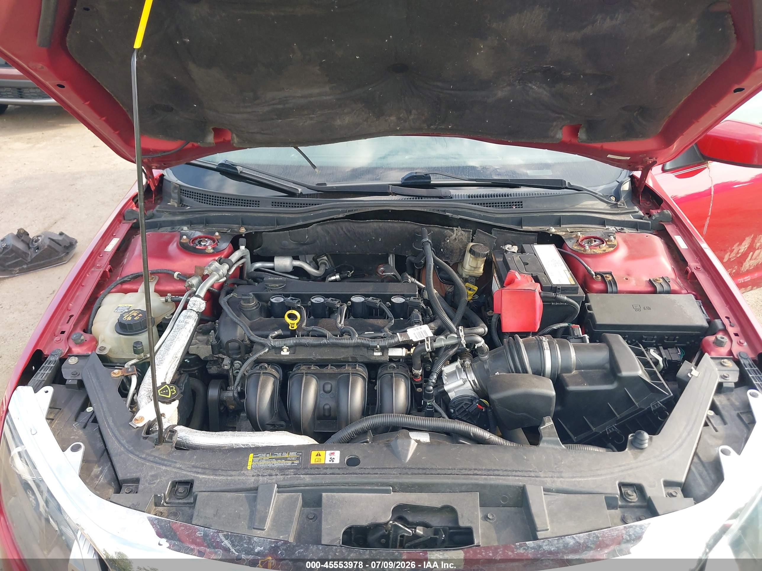 2010 Ford Fusion Se Red vin: 3FAHP0HA1AR408638