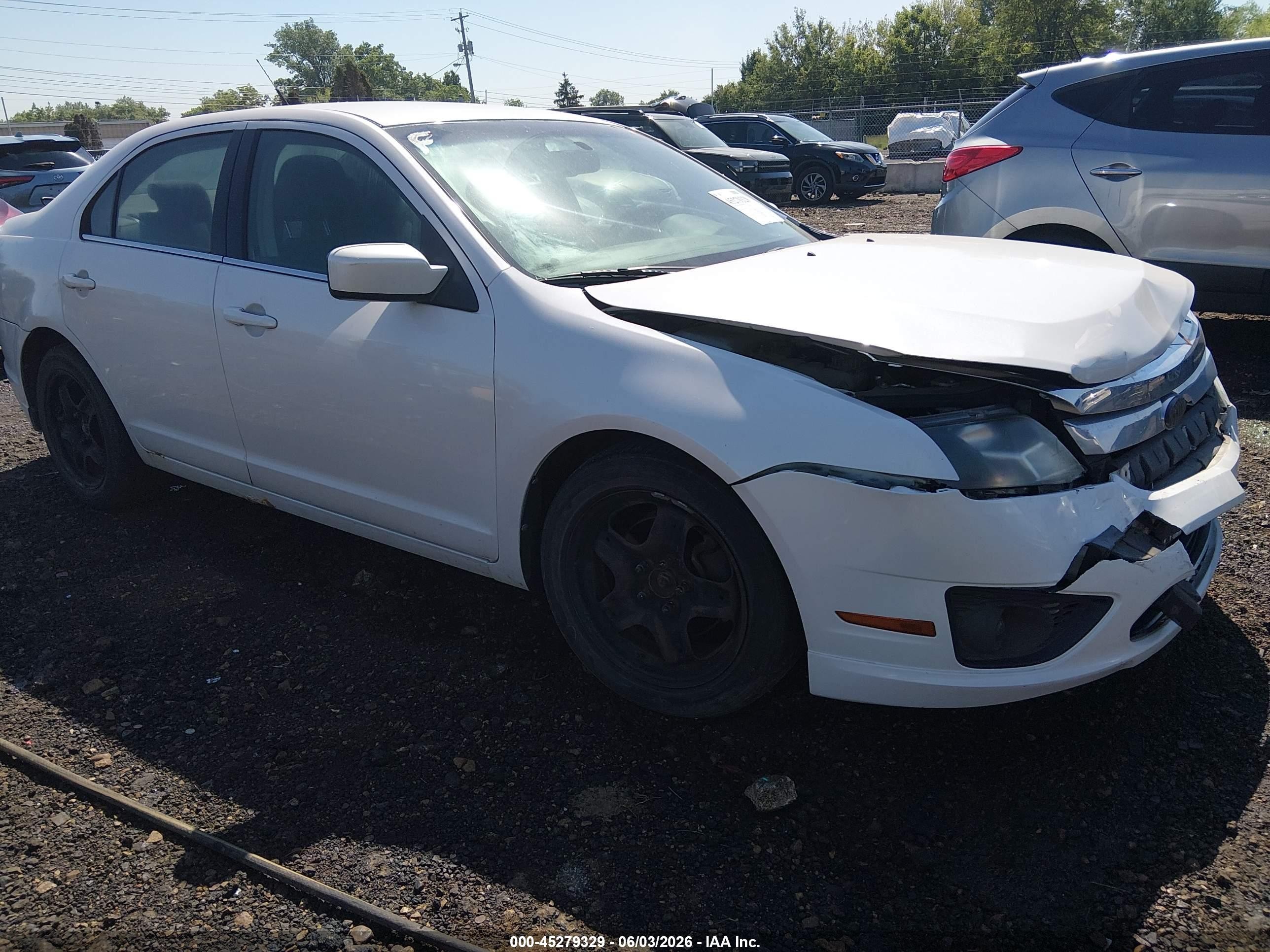 2010 Ford Fusion Se White vin: 3FAHP0HA1AR431143