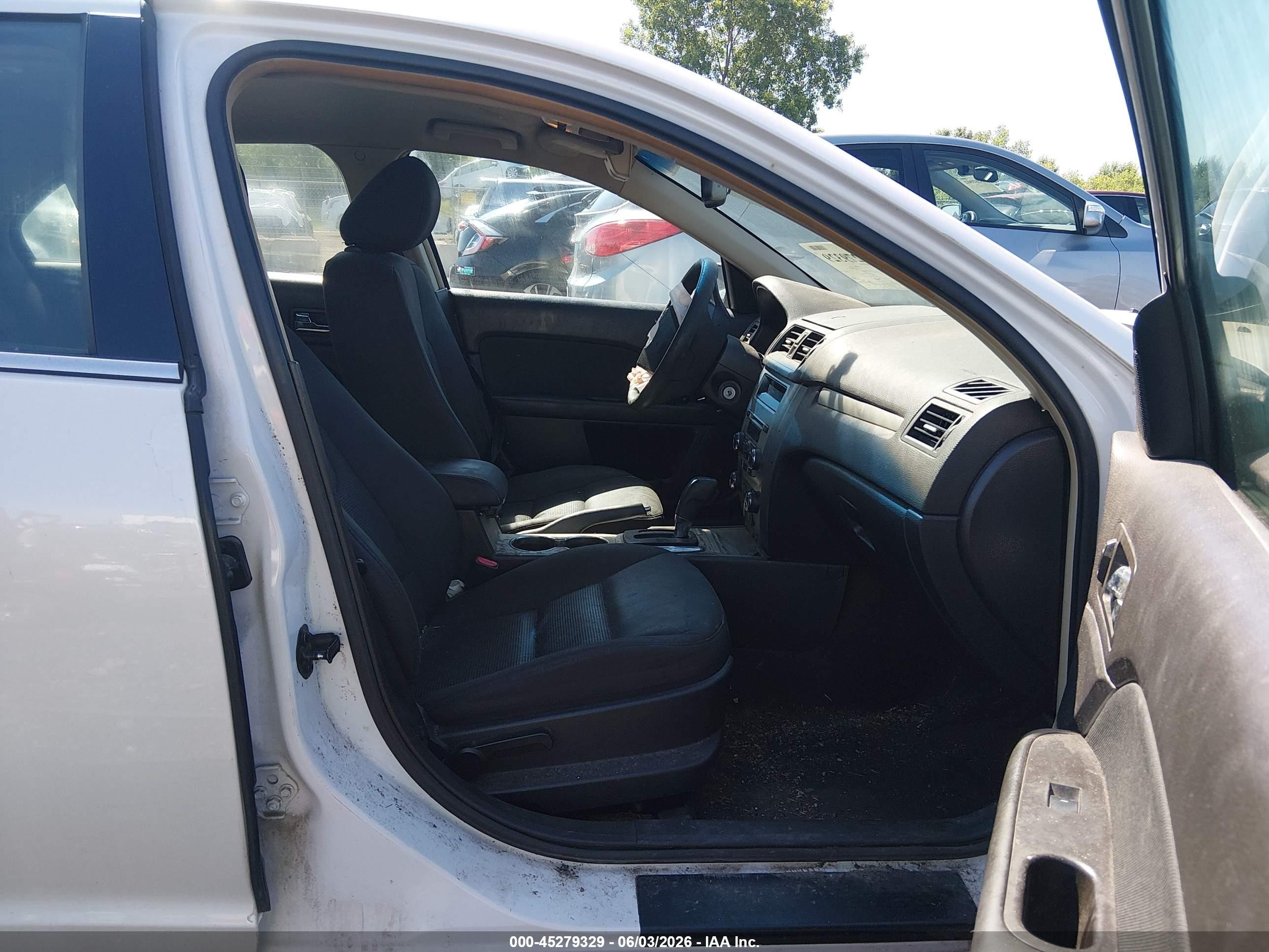 2010 Ford Fusion Se White vin: 3FAHP0HA1AR431143