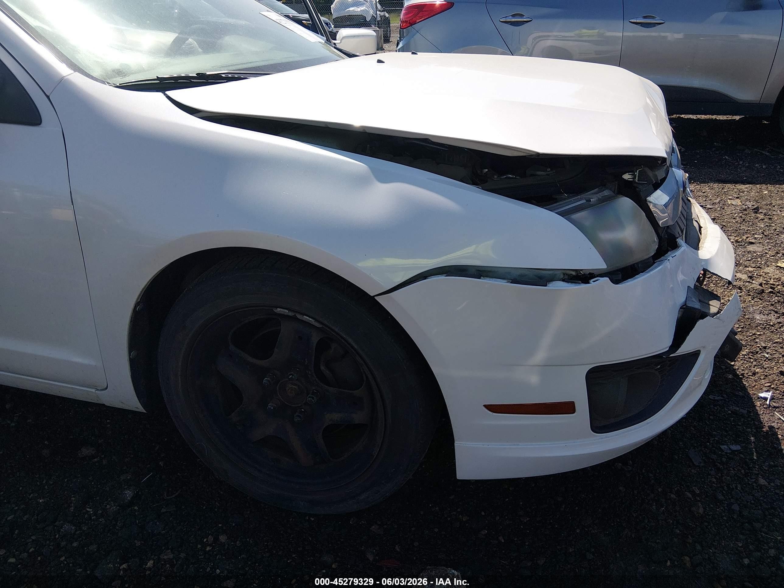 2010 Ford Fusion Se White vin: 3FAHP0HA1AR431143
