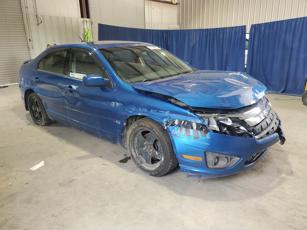 2011 Ford Fusion Se Blue vin: 3FAHP0HA1BR106428 Damage: Right Head Lamp, Broken, Replacement Required