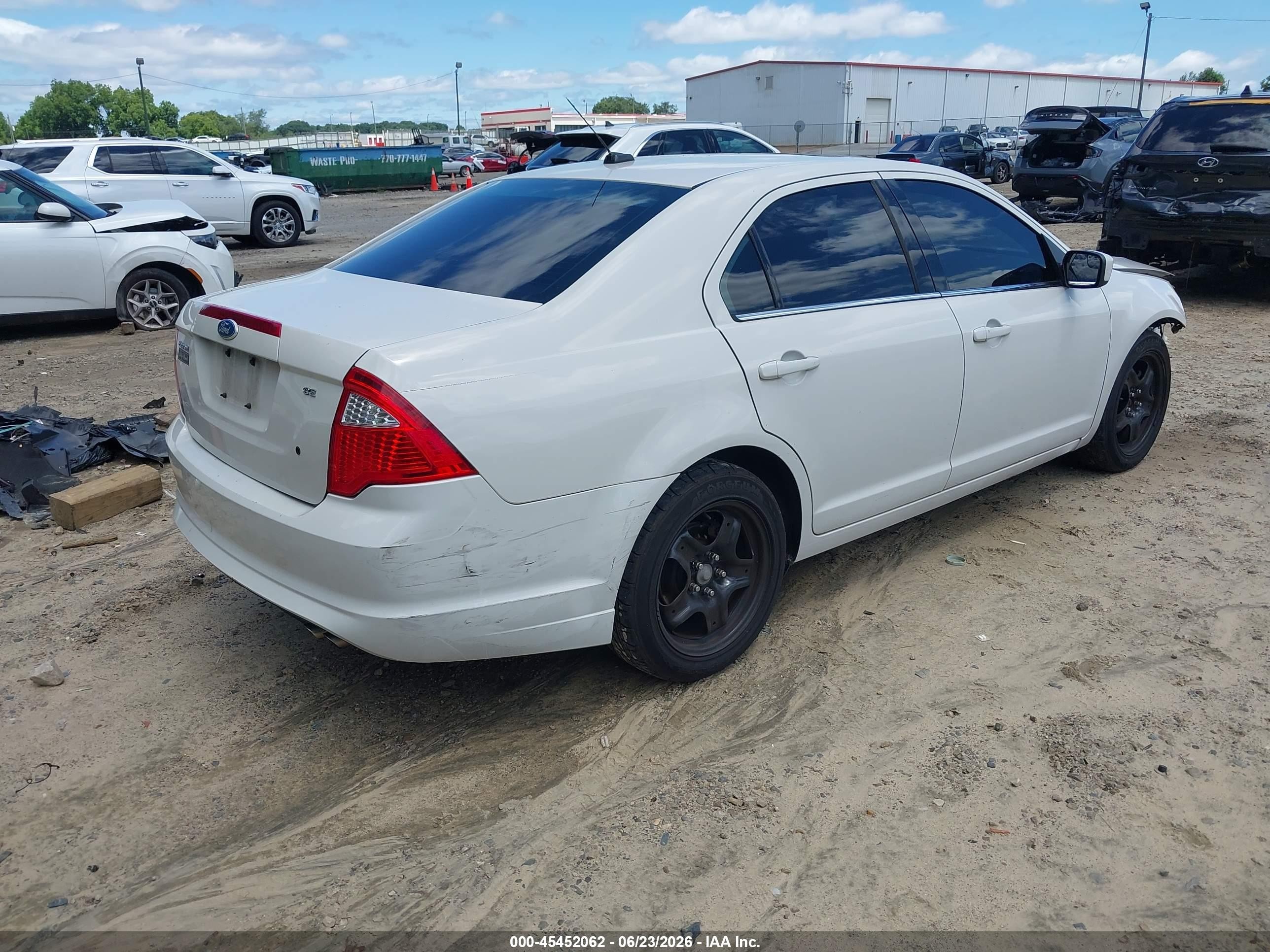 2011 Ford Fusion Se White vin: 3FAHP0HA1BR134830