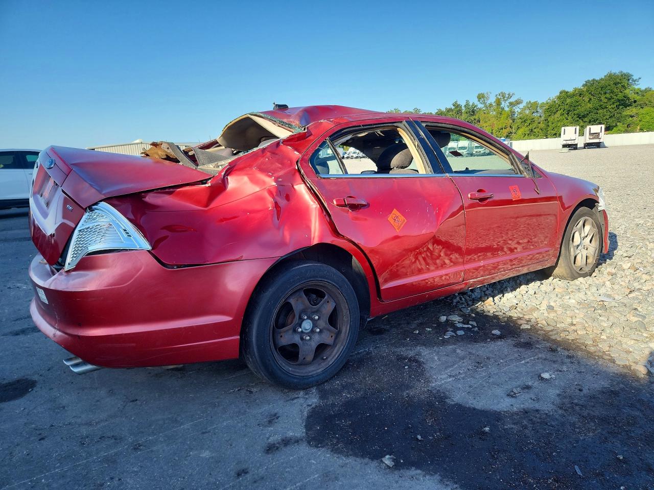 2011 Ford Fusion Se Red vin: 3FAHP0HA1BR151787
