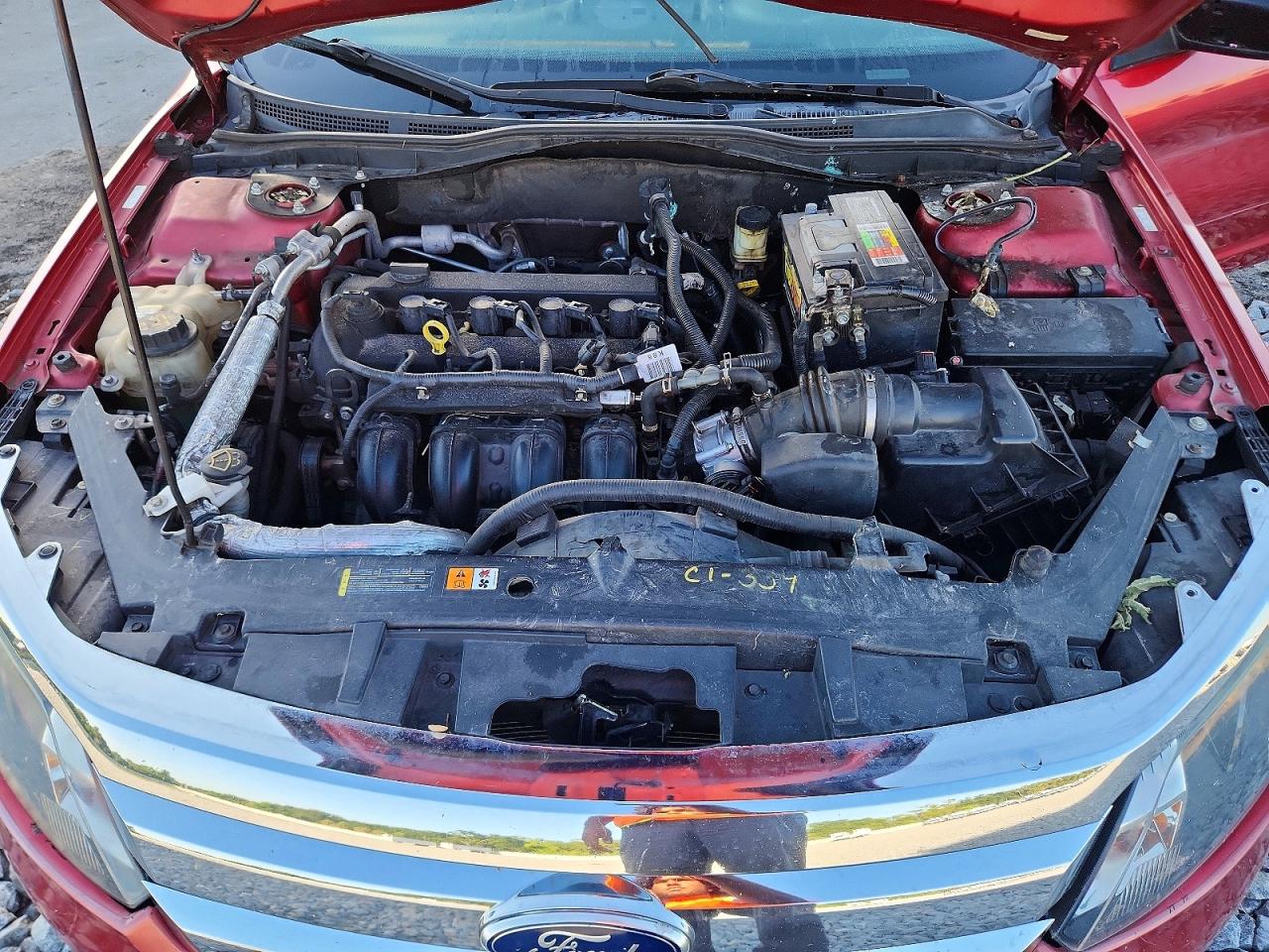 2011 Ford Fusion Se Red vin: 3FAHP0HA1BR151787