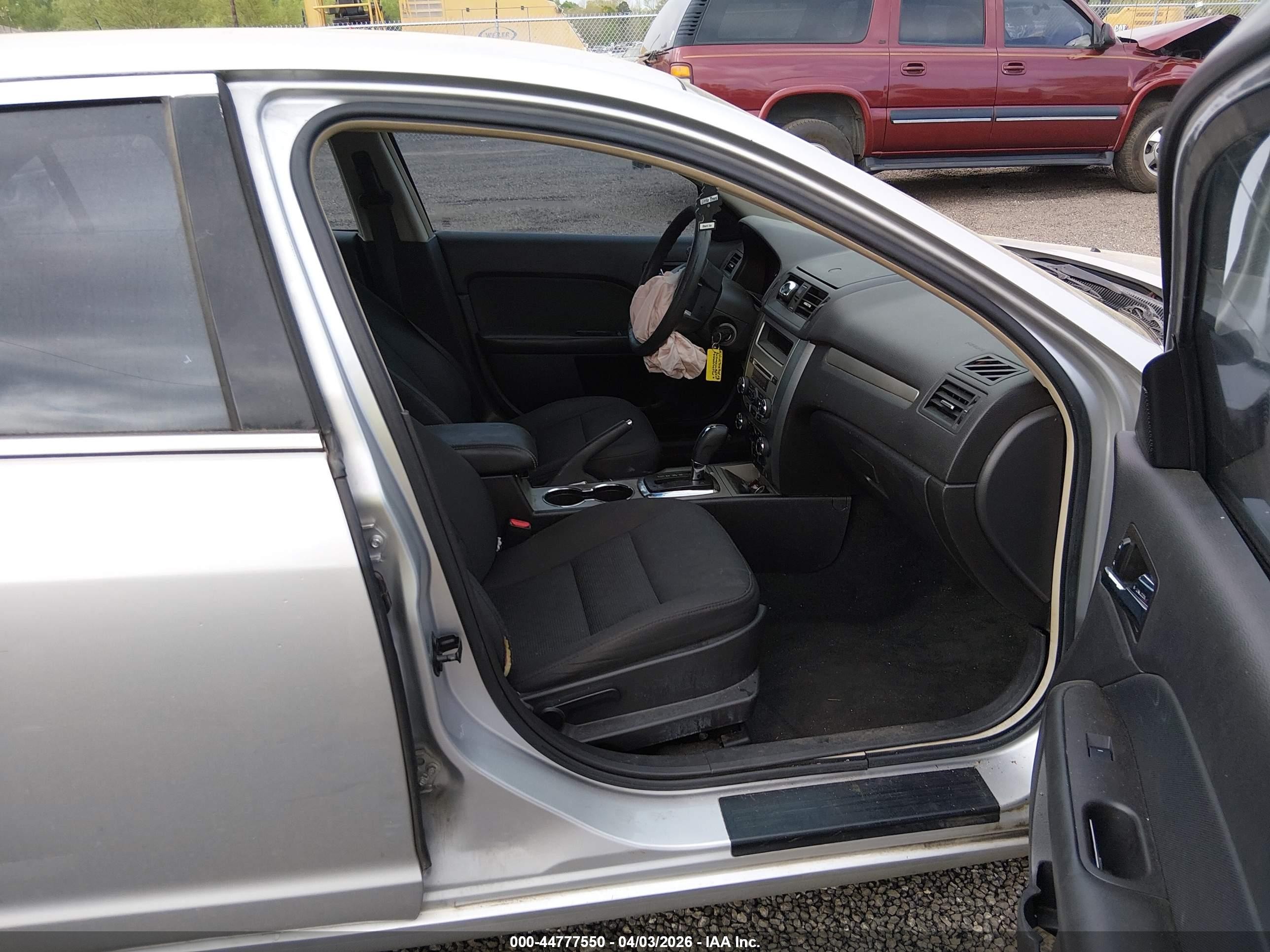 2011 Ford Fusion Se Silver vin: 3FAHP0HA1BR295680