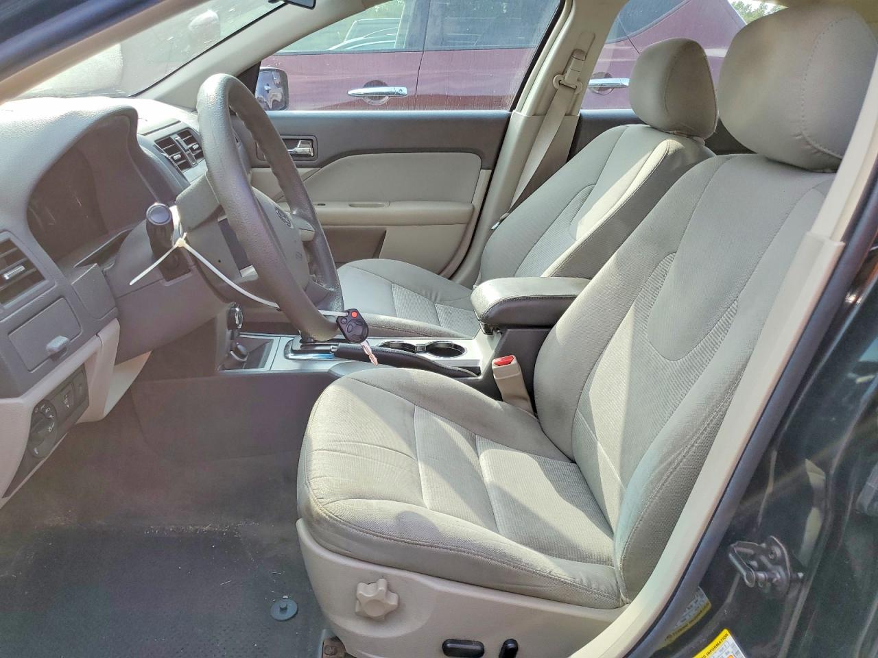 2011 Ford Fusion Se Black vin: 3FAHP0HA1BR312512