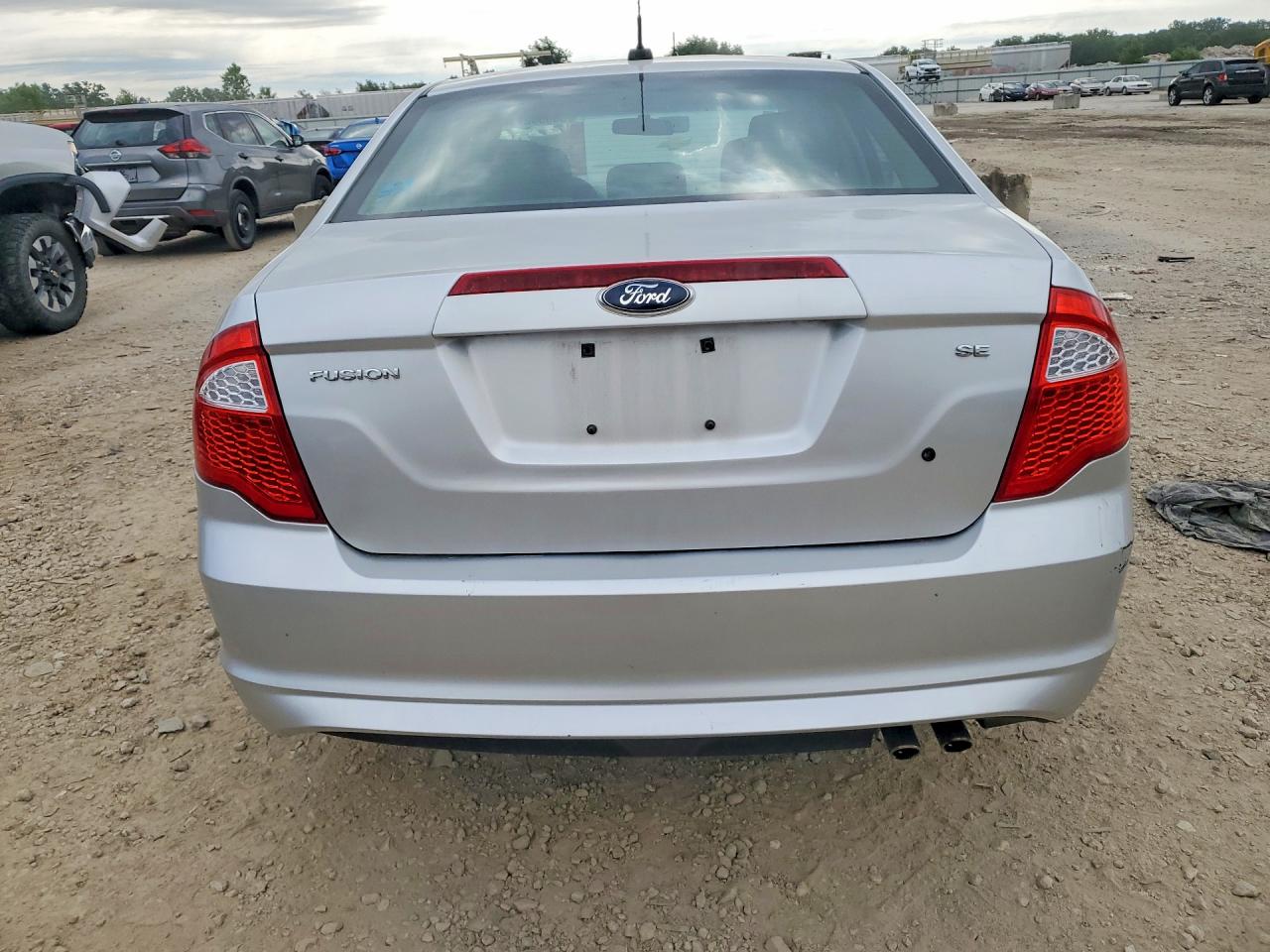 2011 Ford Fusion Se Silver vin: 3FAHP0HA1BR324031