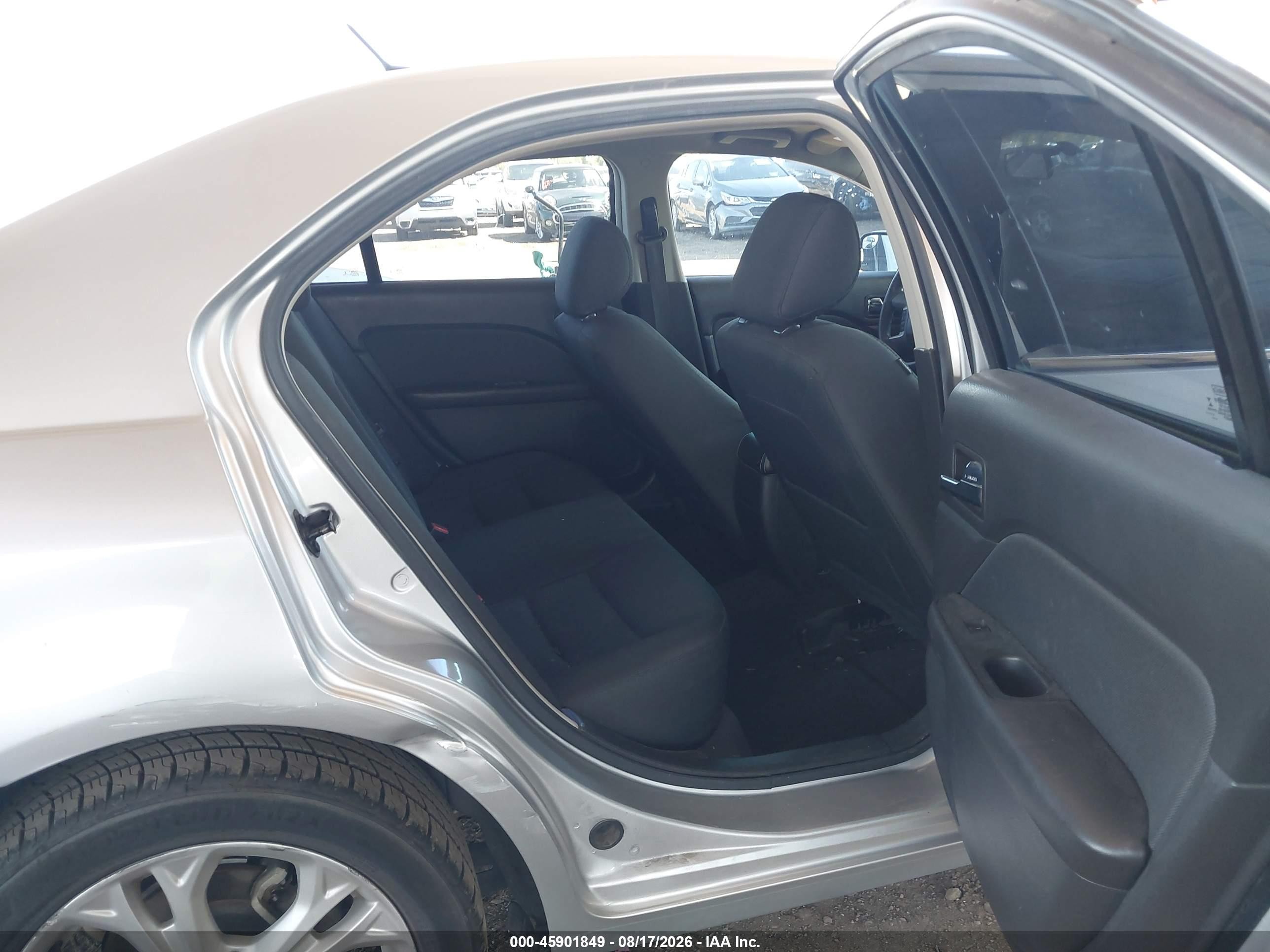 2012 Ford Fusion Se Серебряный vin: 3FAHP0HA1CR137955