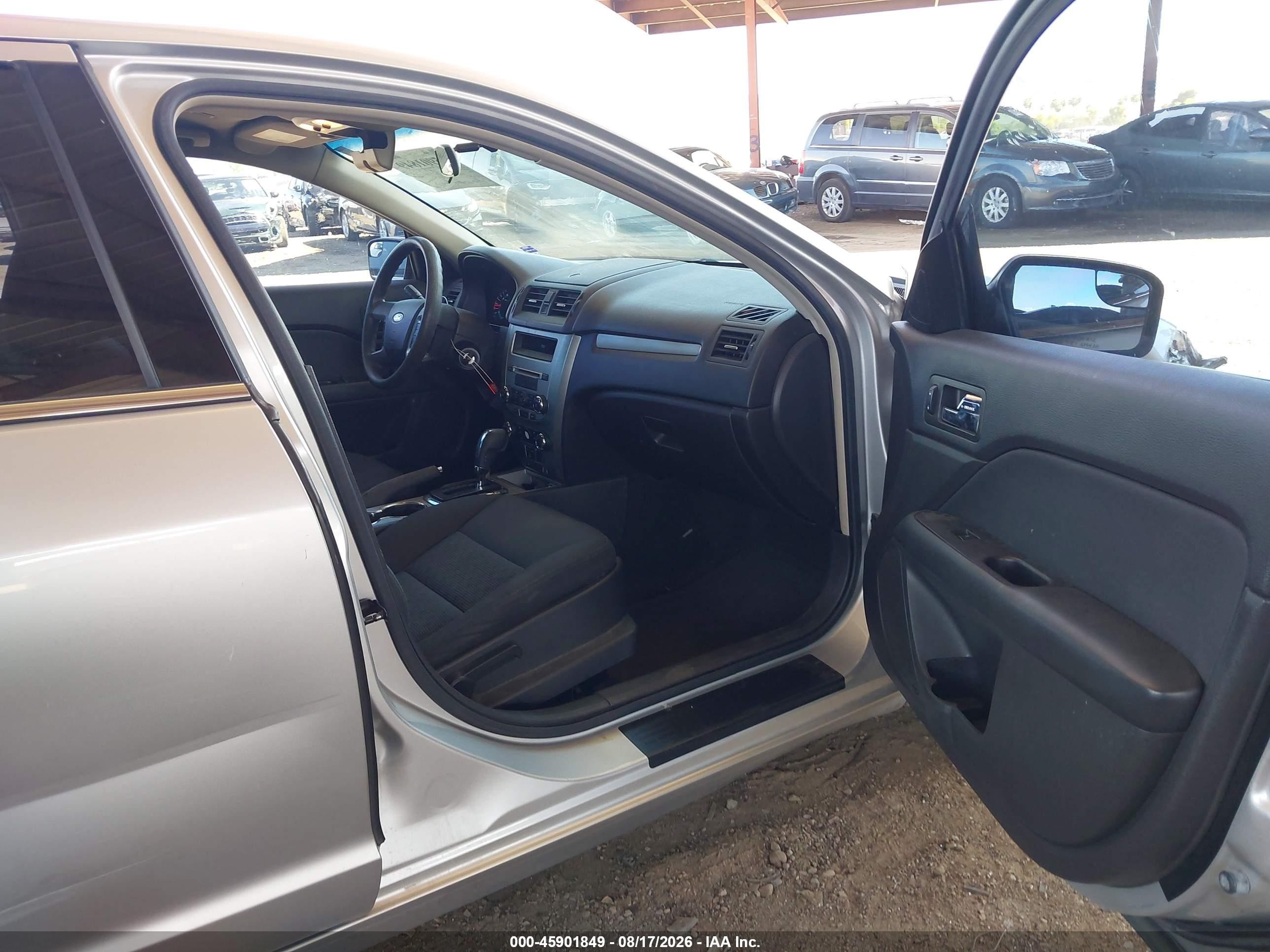 2012 Ford Fusion Se Серебряный vin: 3FAHP0HA1CR137955