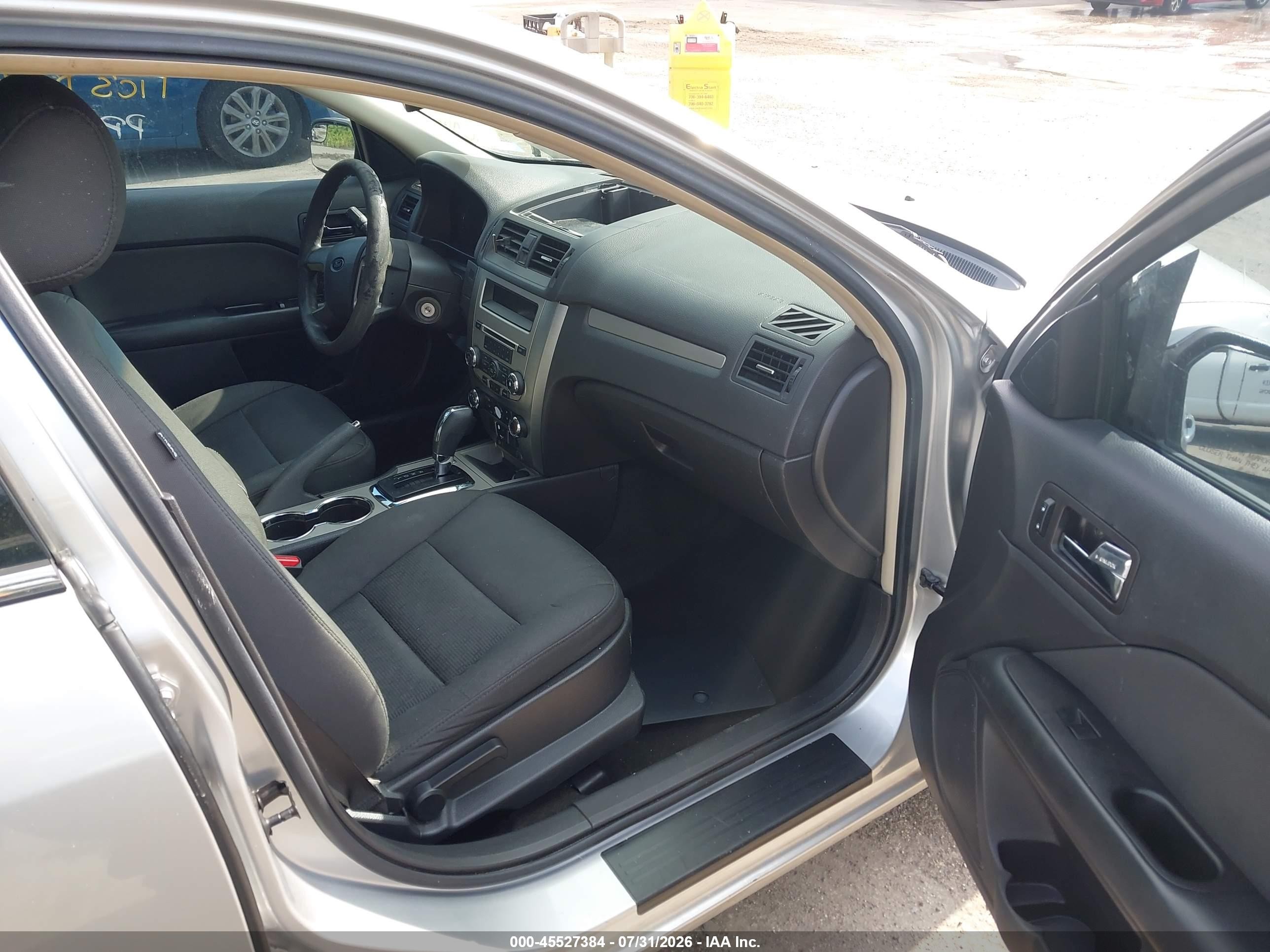 2012 Ford Fusion Se Silver vin: 3FAHP0HA1CR218938