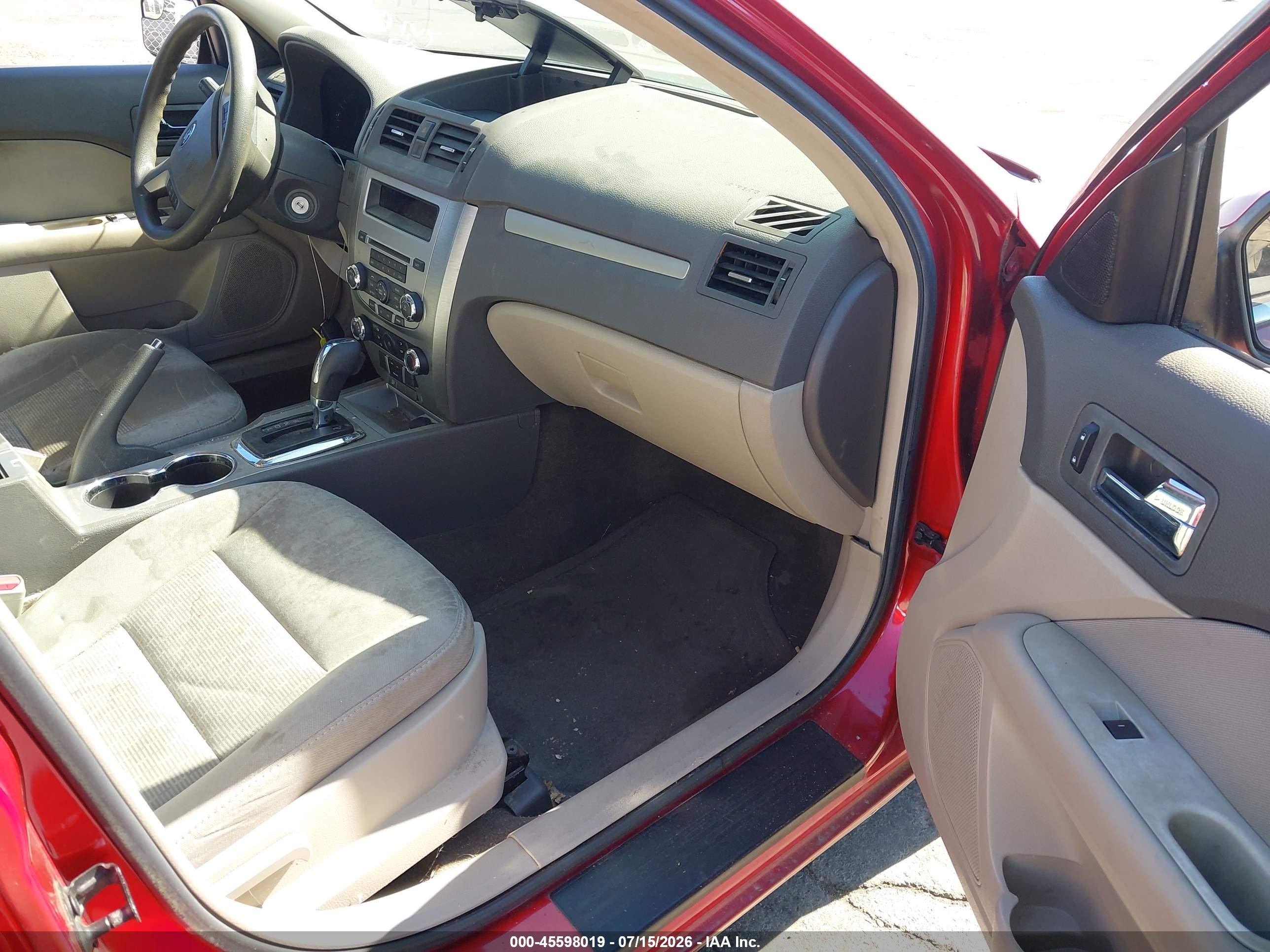 2012 Ford Fusion Se Red vin: 3FAHP0HA1CR398048