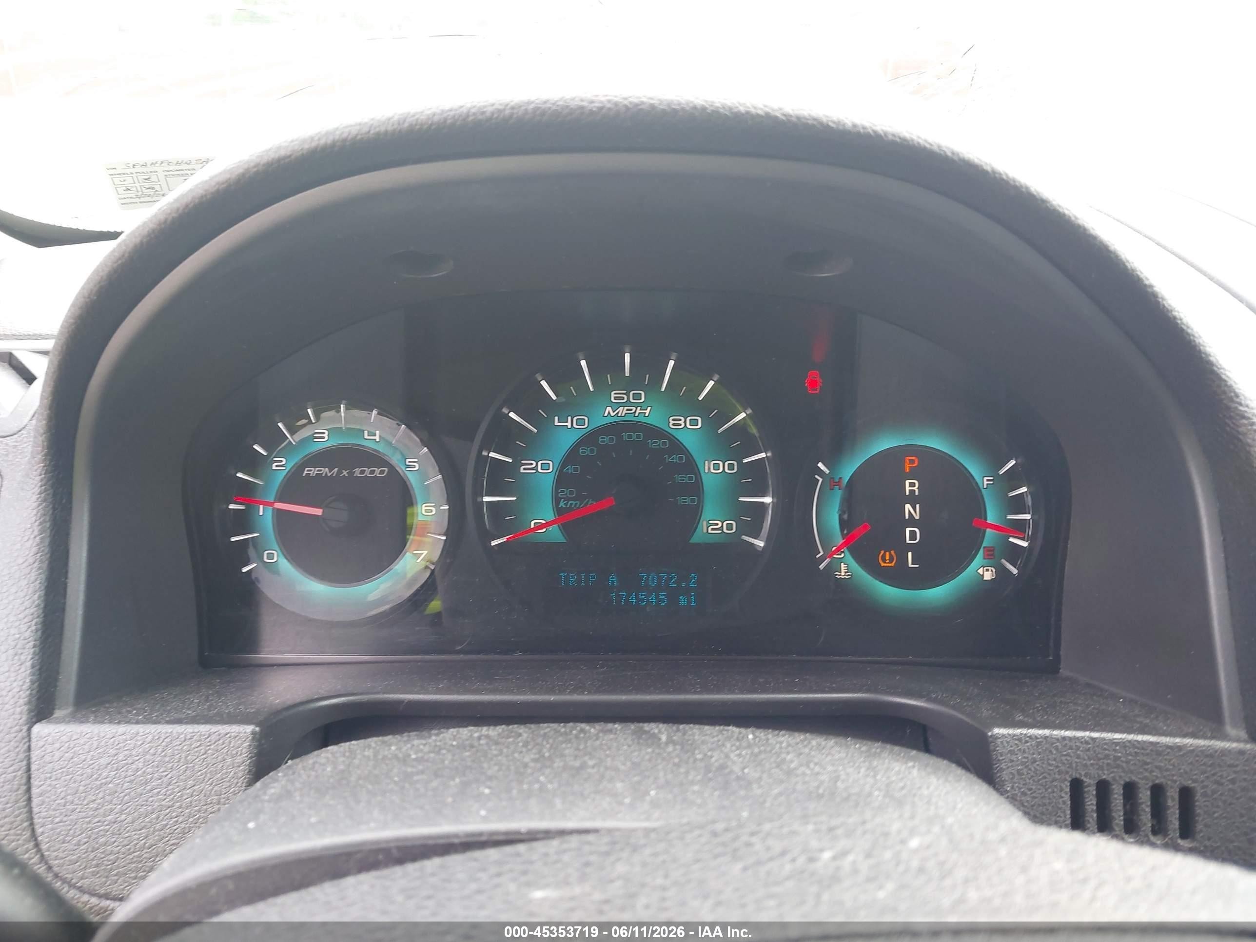 2010 Ford Fusion Se Silver vin: 3FAHP0HA2AR115590
