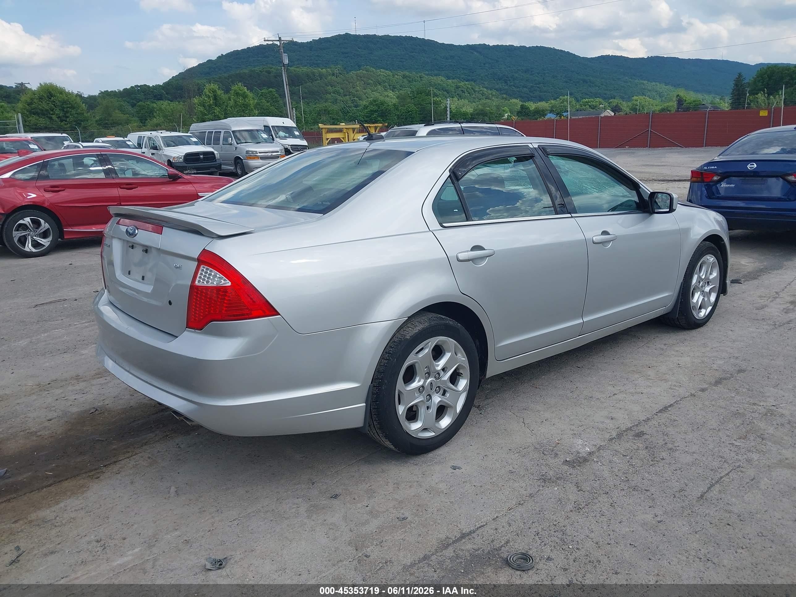 2010 Ford Fusion Se Silver vin: 3FAHP0HA2AR115590