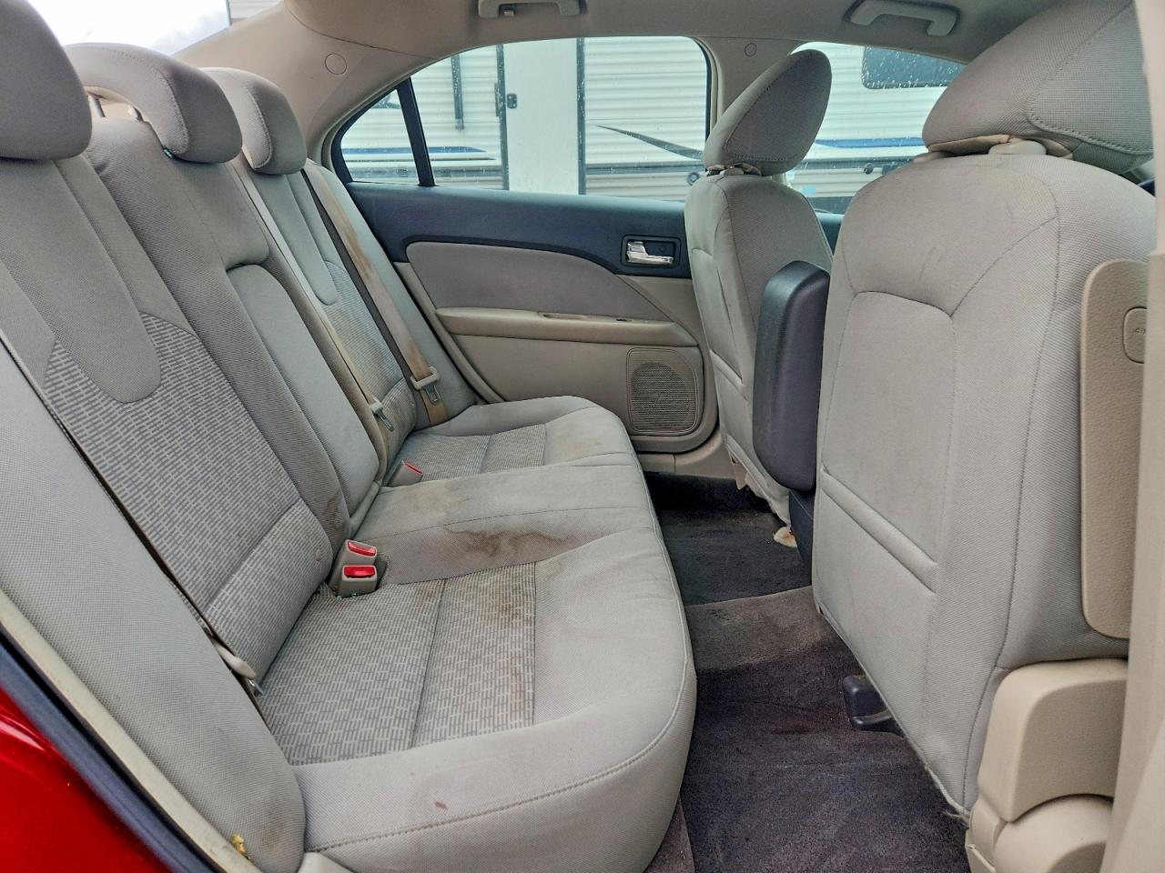 2010 Ford Fusion Red vin: 3FAHP0HA2AR142255