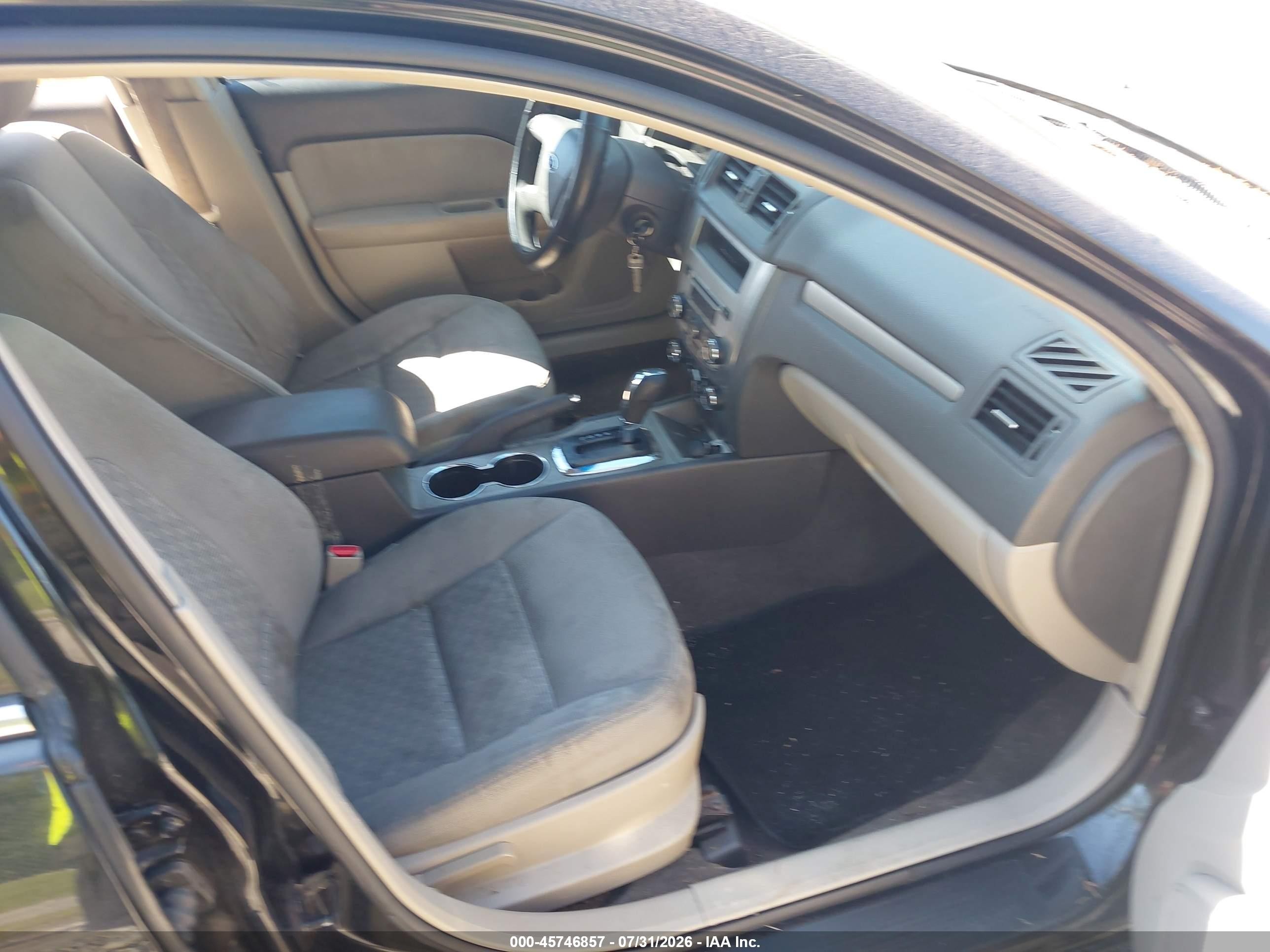 2010 Ford Fusion Se Black vin: 3FAHP0HA2AR190614