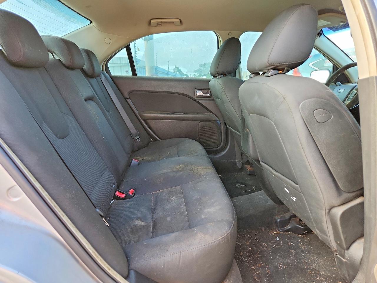 2010 Ford Fusion Se Silver vin: 3FAHP0HA2AR197031