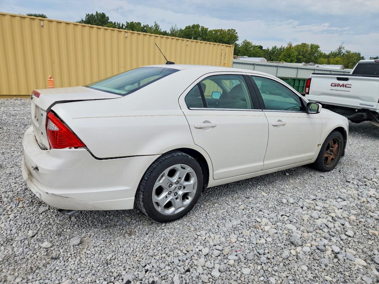 2010 Ford Fusion Se White vin: 3FAHP0HA2AR249242