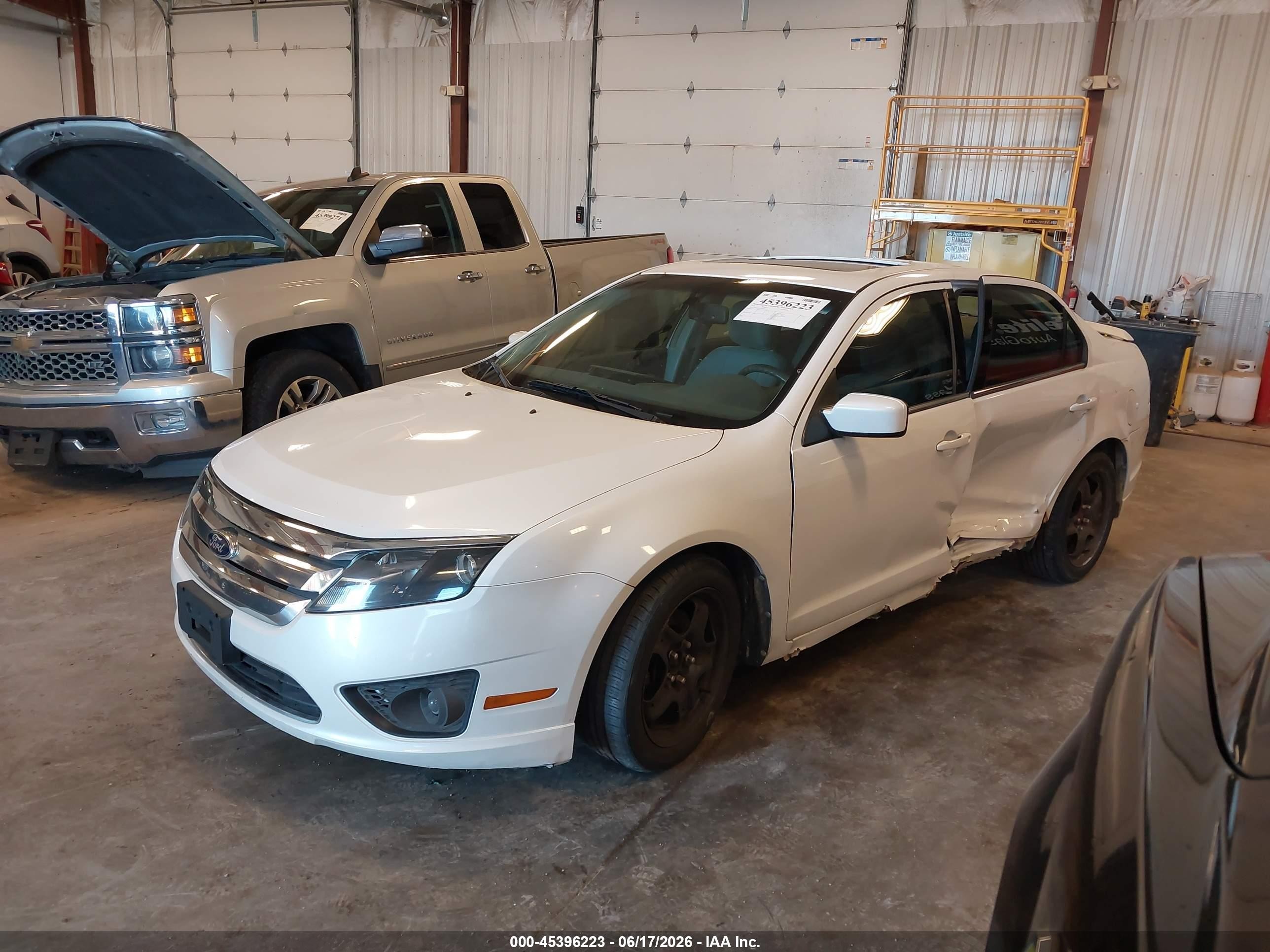 2010 Ford Fusion Se Белый vin: 3FAHP0HA2AR257115