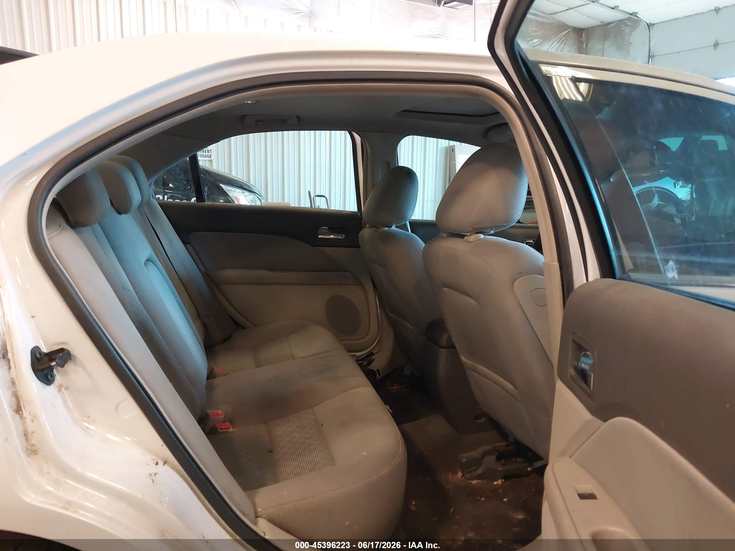 2010 Ford Fusion Se Белый vin: 3FAHP0HA2AR257115