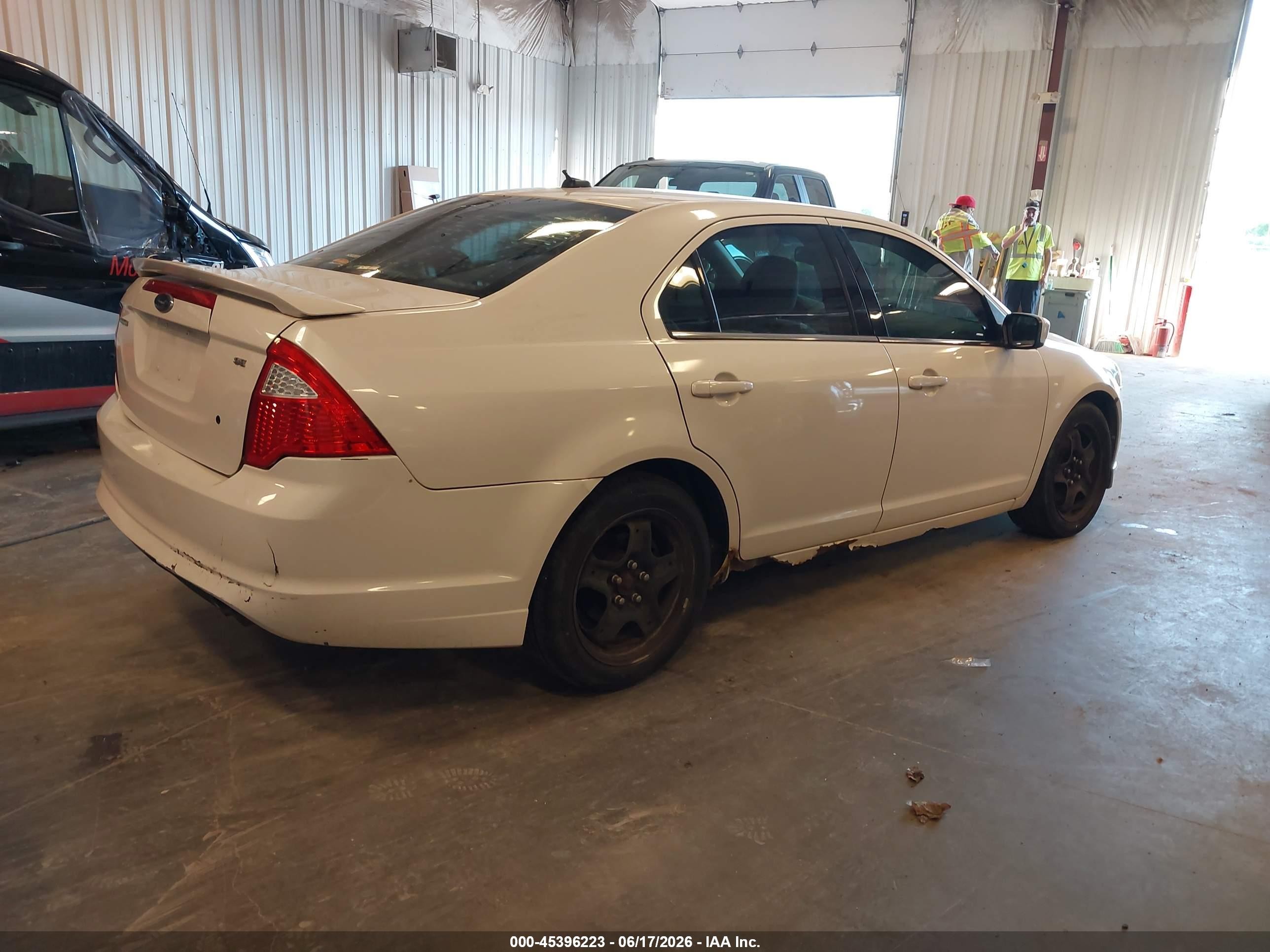 2010 Ford Fusion Se Белый vin: 3FAHP0HA2AR257115