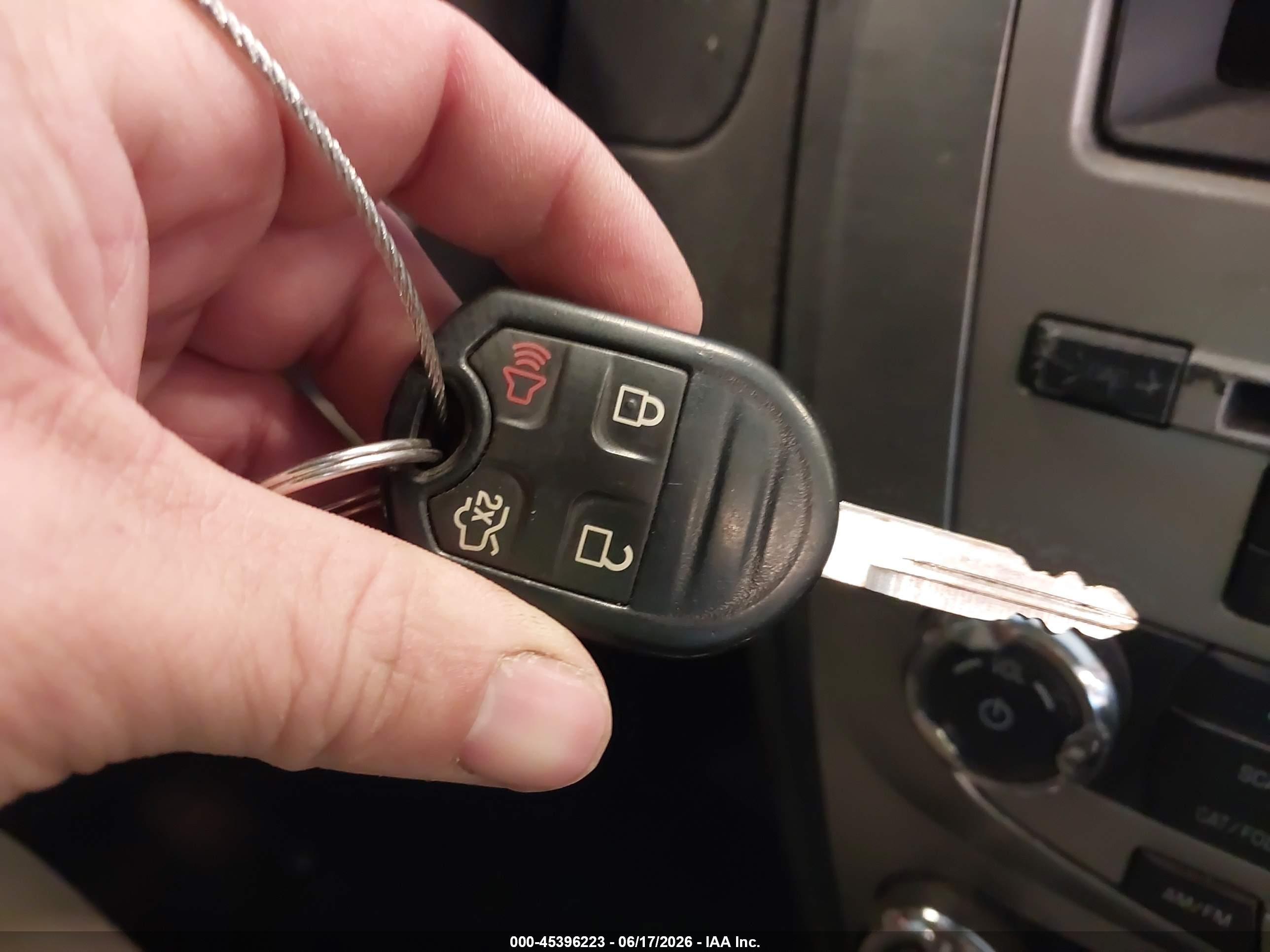 2010 Ford Fusion Se Белый vin: 3FAHP0HA2AR257115