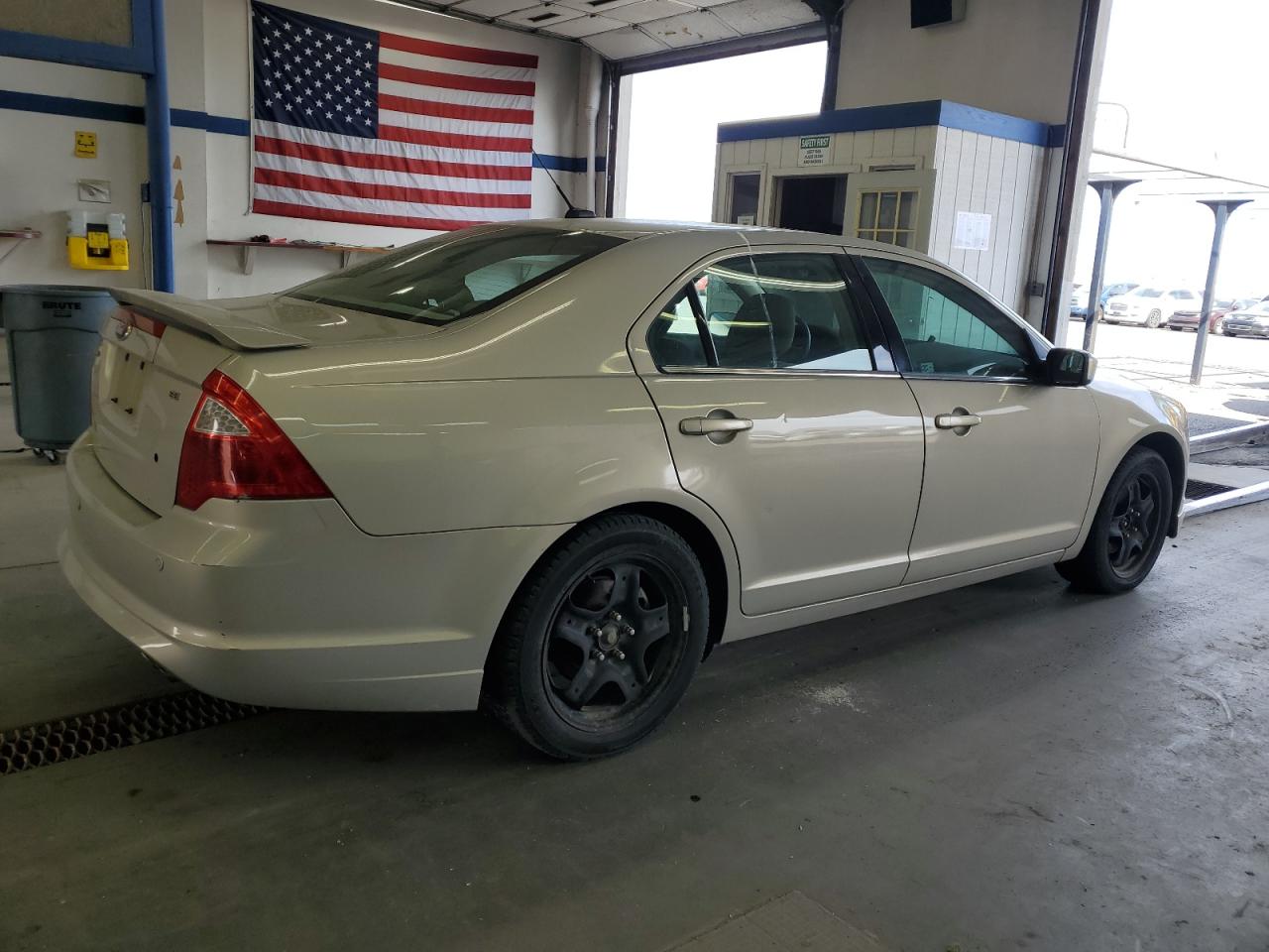 2010 Ford Fusion Se Silver vin: 3FAHP0HA2AR315868