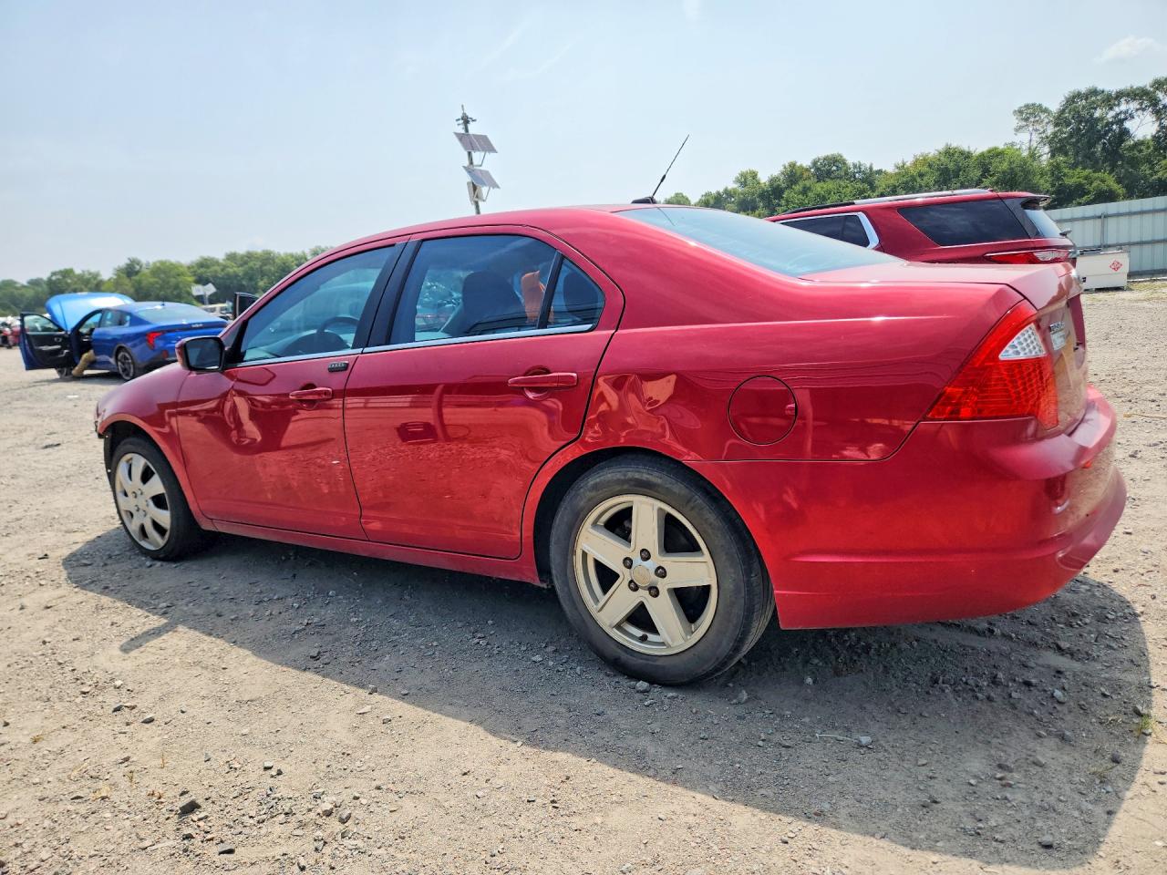 2010 Ford Fusion Se Red vin: 3FAHP0HA2AR350720