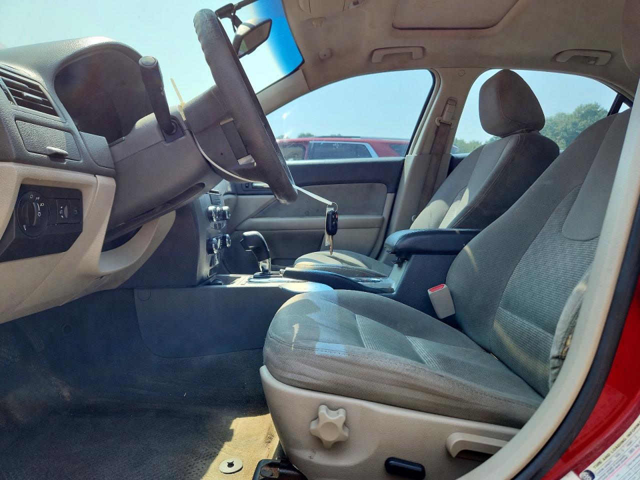 2010 Ford Fusion Se Red vin: 3FAHP0HA2AR350720