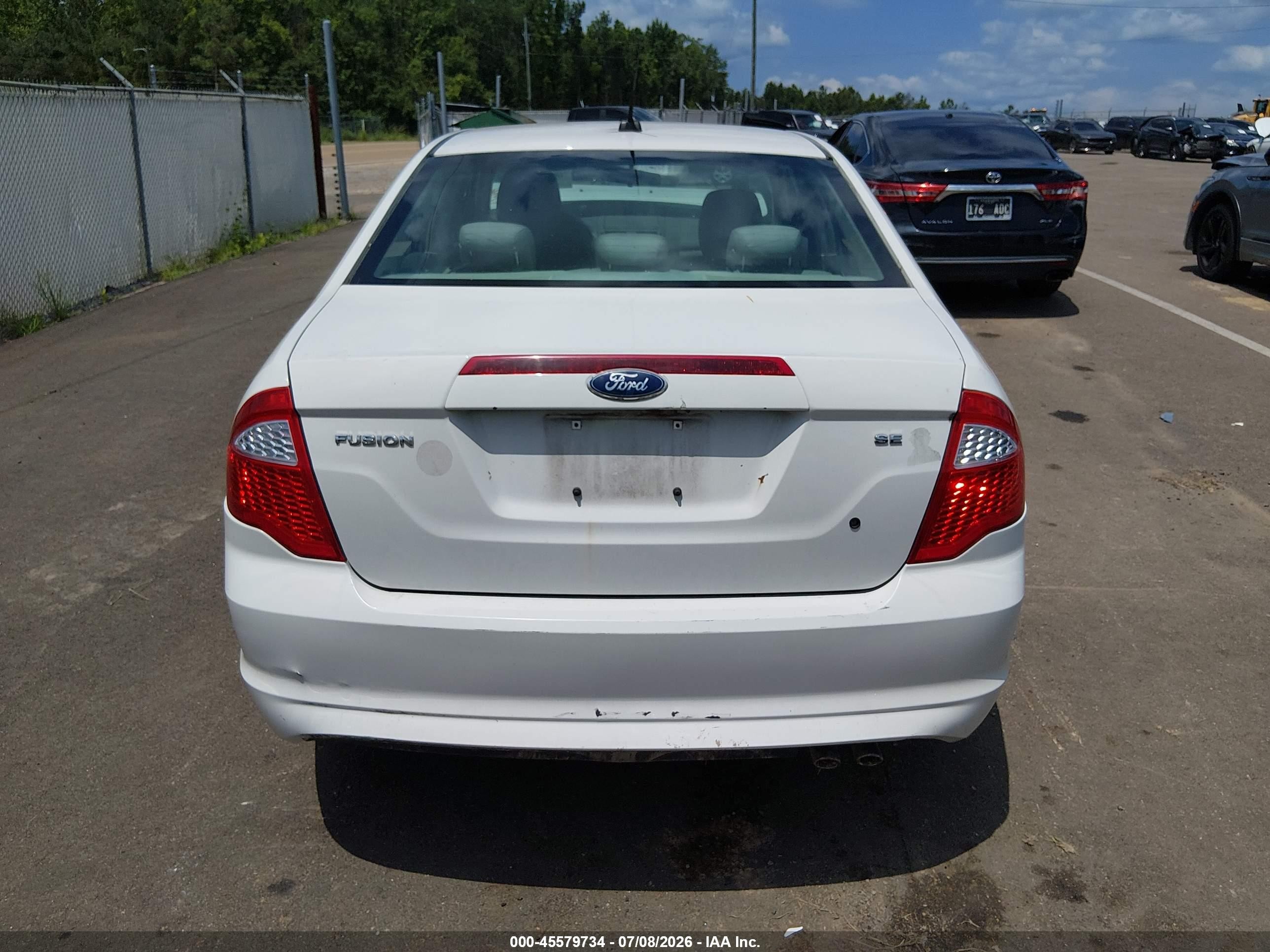 2010 Ford Fusion Se Белый vin: 3FAHP0HA2AR356890