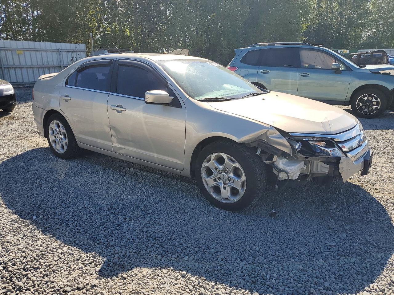 2010 Ford Fusion Se Beige vin: 3FAHP0HA2AR372801