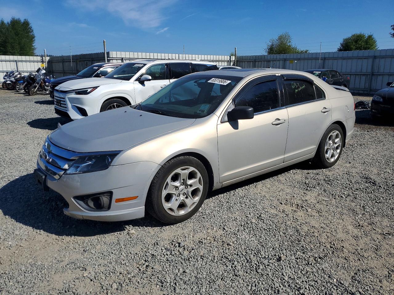 2010 Ford Fusion Se Beige vin: 3FAHP0HA2AR372801