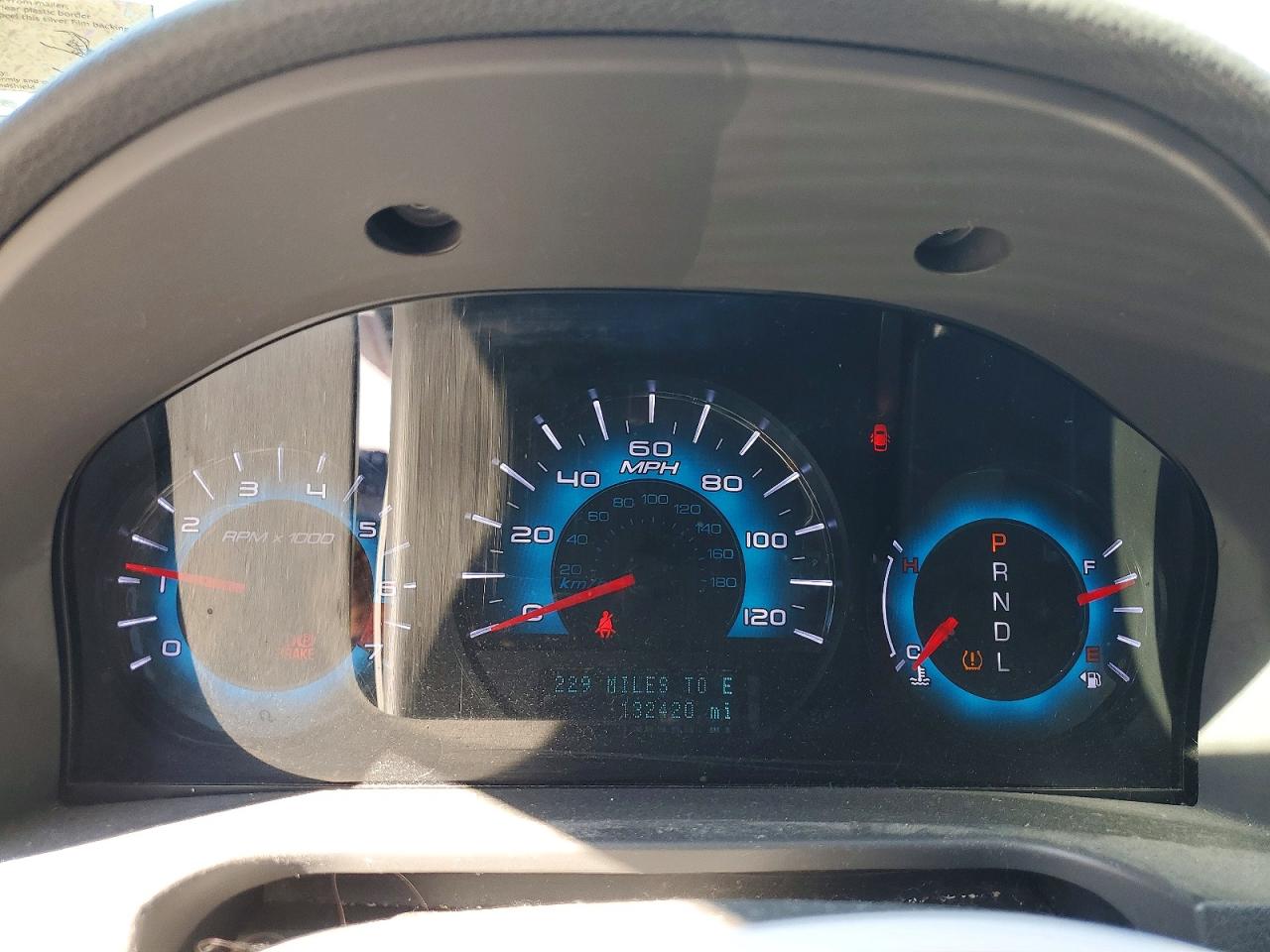 2010 Ford Fusion Se Beige vin: 3FAHP0HA2AR372801