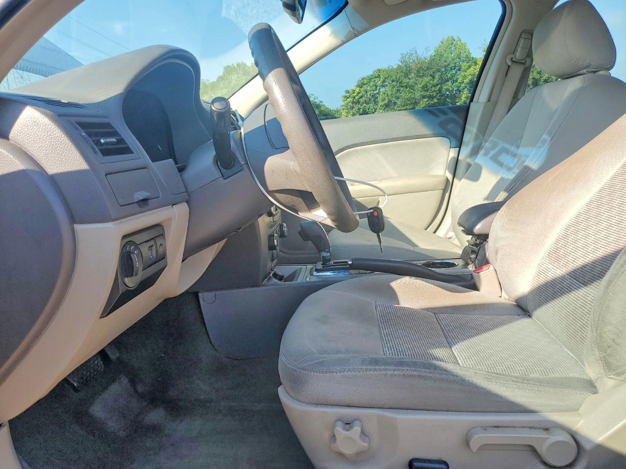 2010 Ford Fusion Se Tan vin: 3FAHP0HA2AR424850