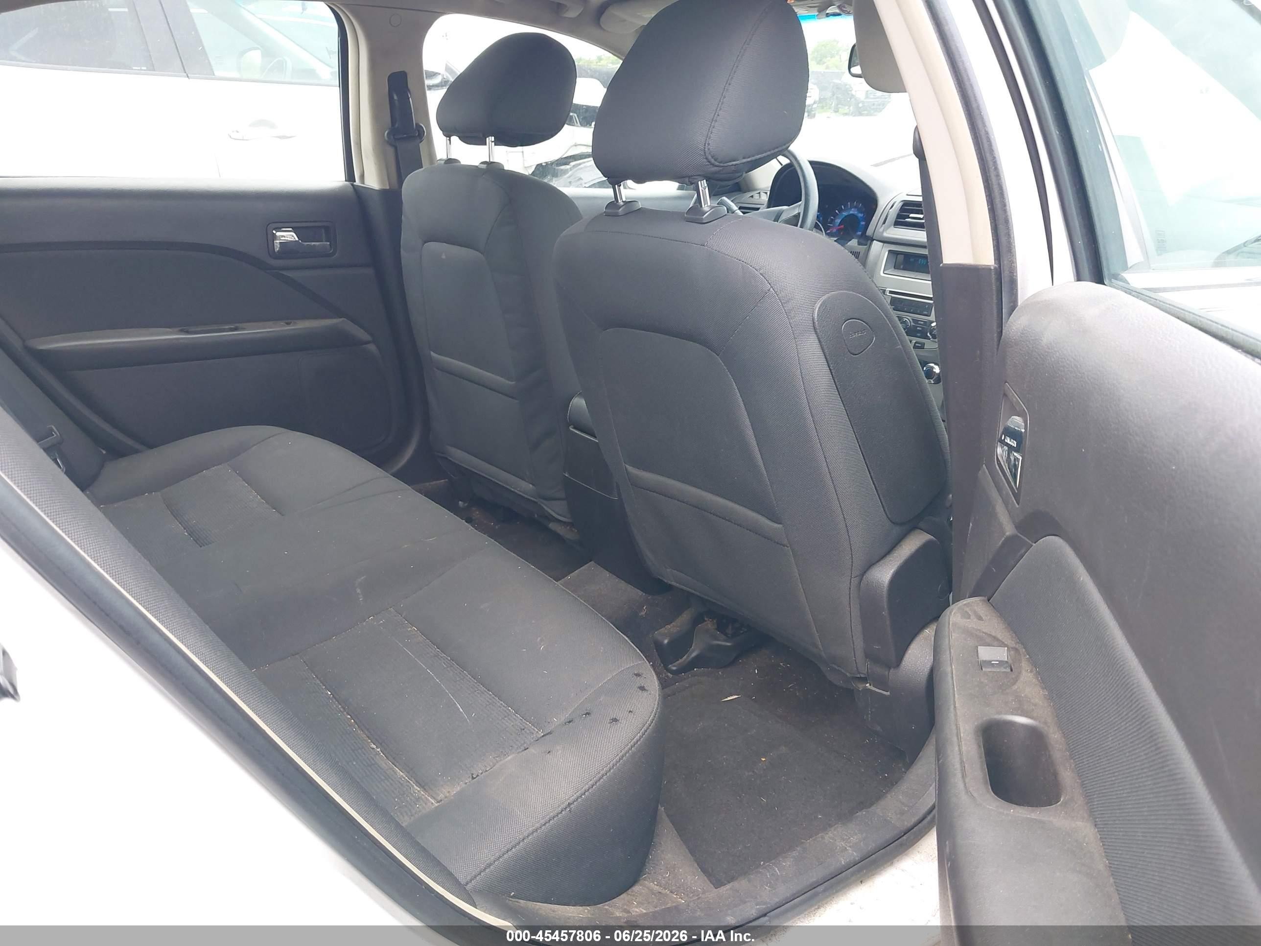 2010 Ford Fusion Se White vin: 3FAHP0HA2AR428252