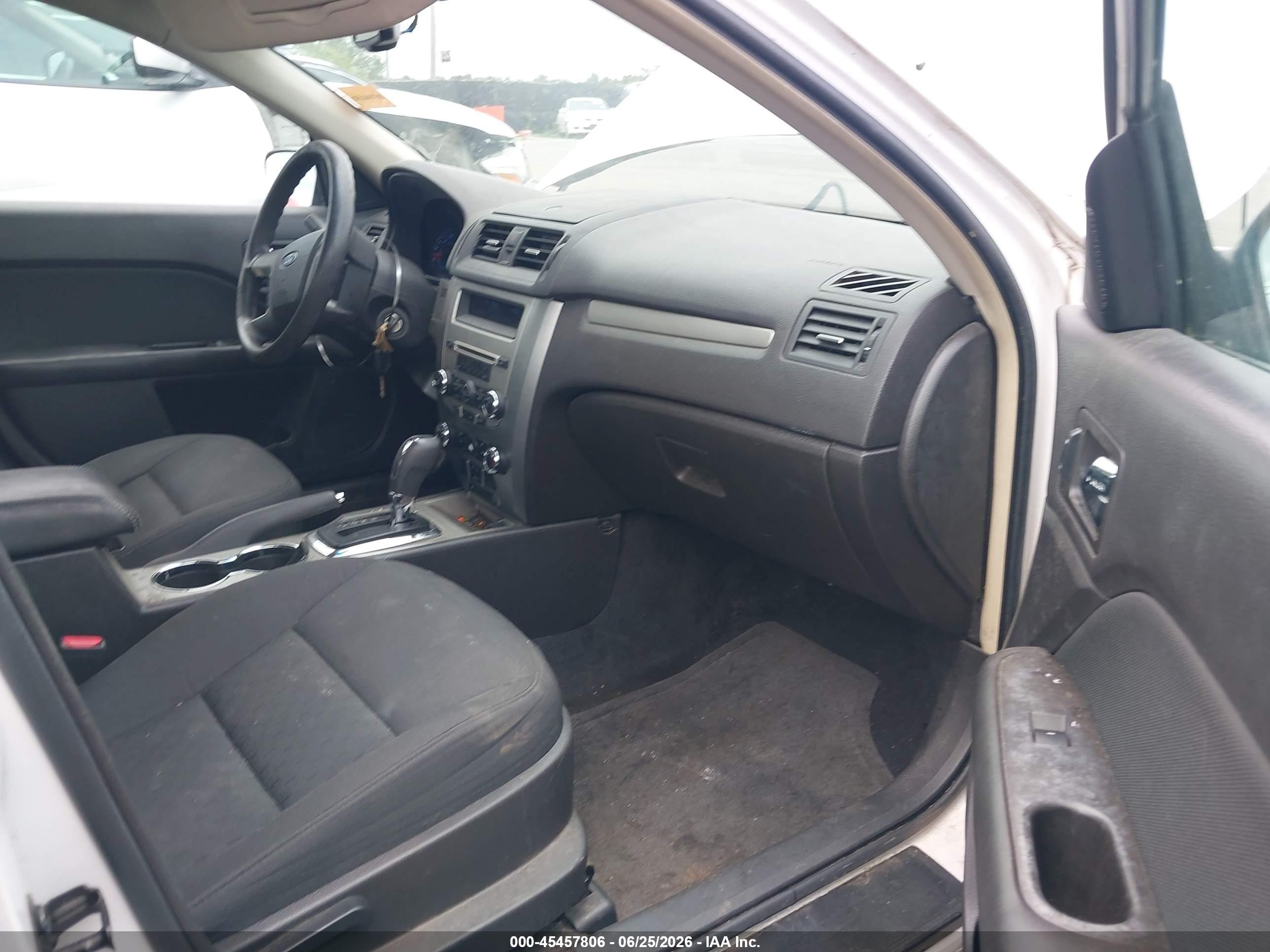 2010 Ford Fusion Se White vin: 3FAHP0HA2AR428252