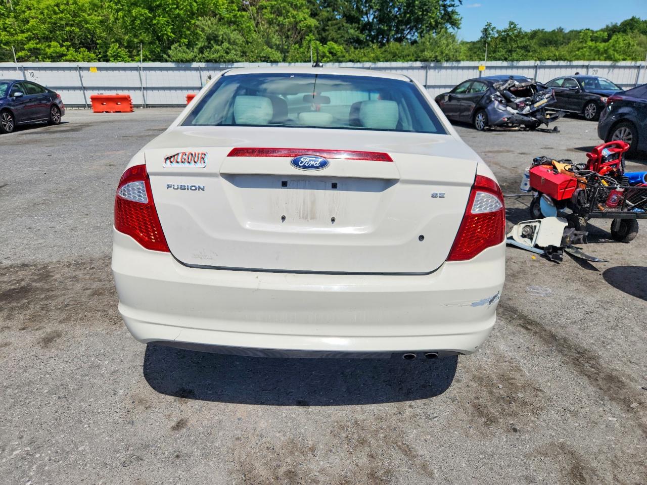 2011 Ford Fusion Se Белый vin: 3FAHP0HA2BR118801